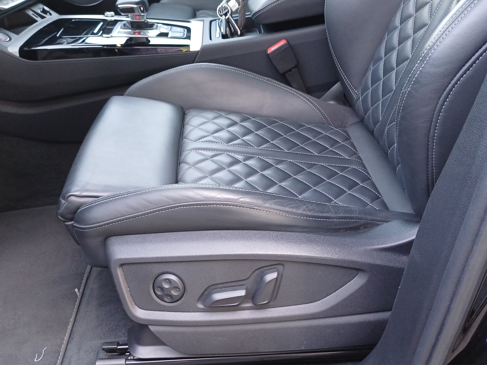 AUDI SQ5 Sportback TDI quattro tiptronic-image-14