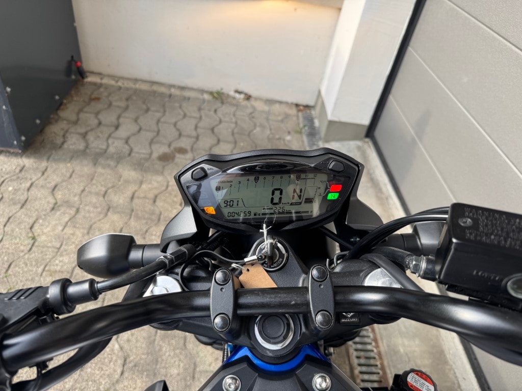 SUZUKI SV650-image-9