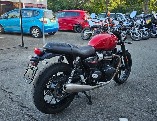 TRIUMPH Street Twin 900 i (35kW)-image-1