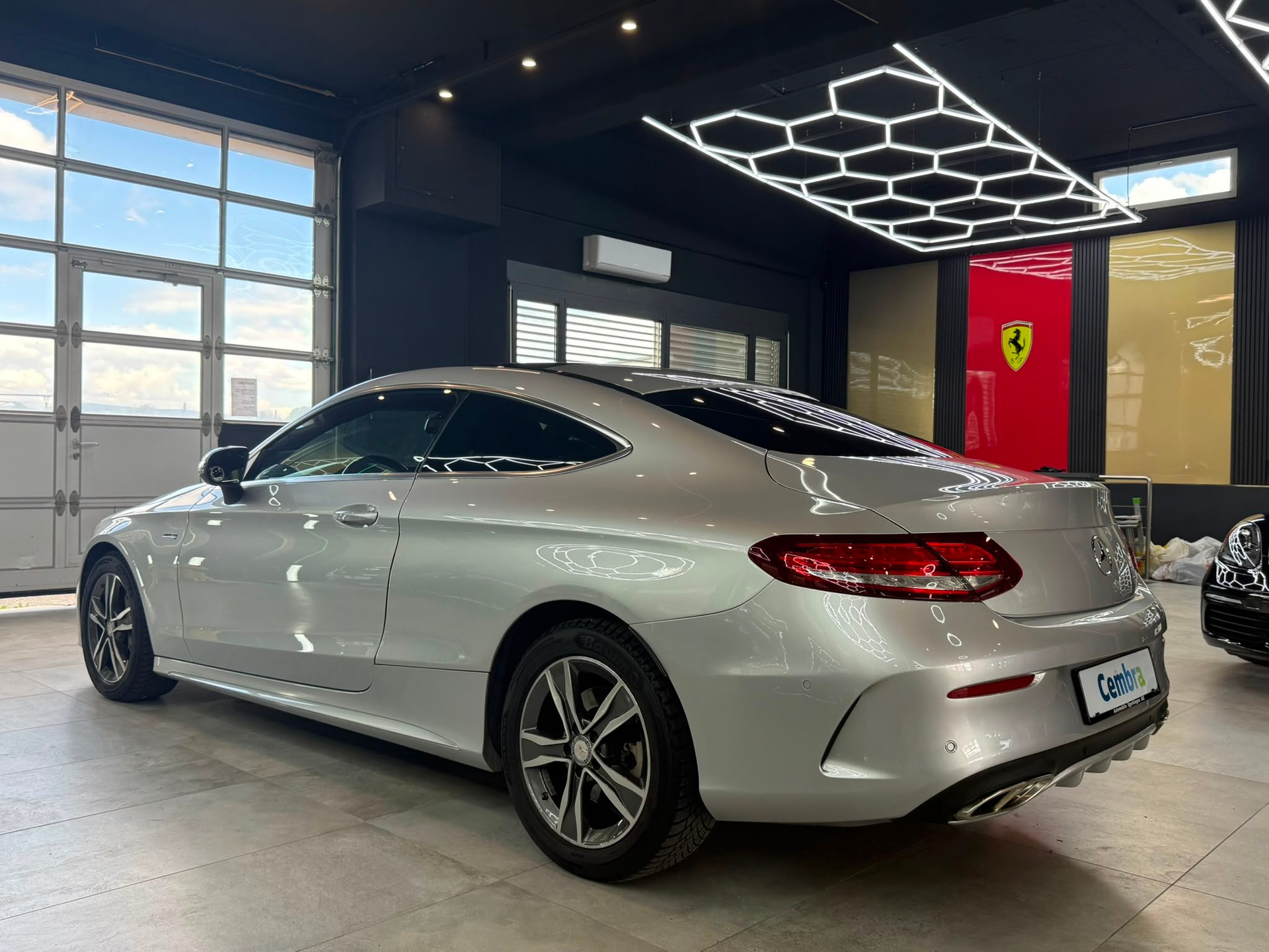 MERCEDES-BENZ C 250 AMG Line Coupé 7G-tronic-image-6
