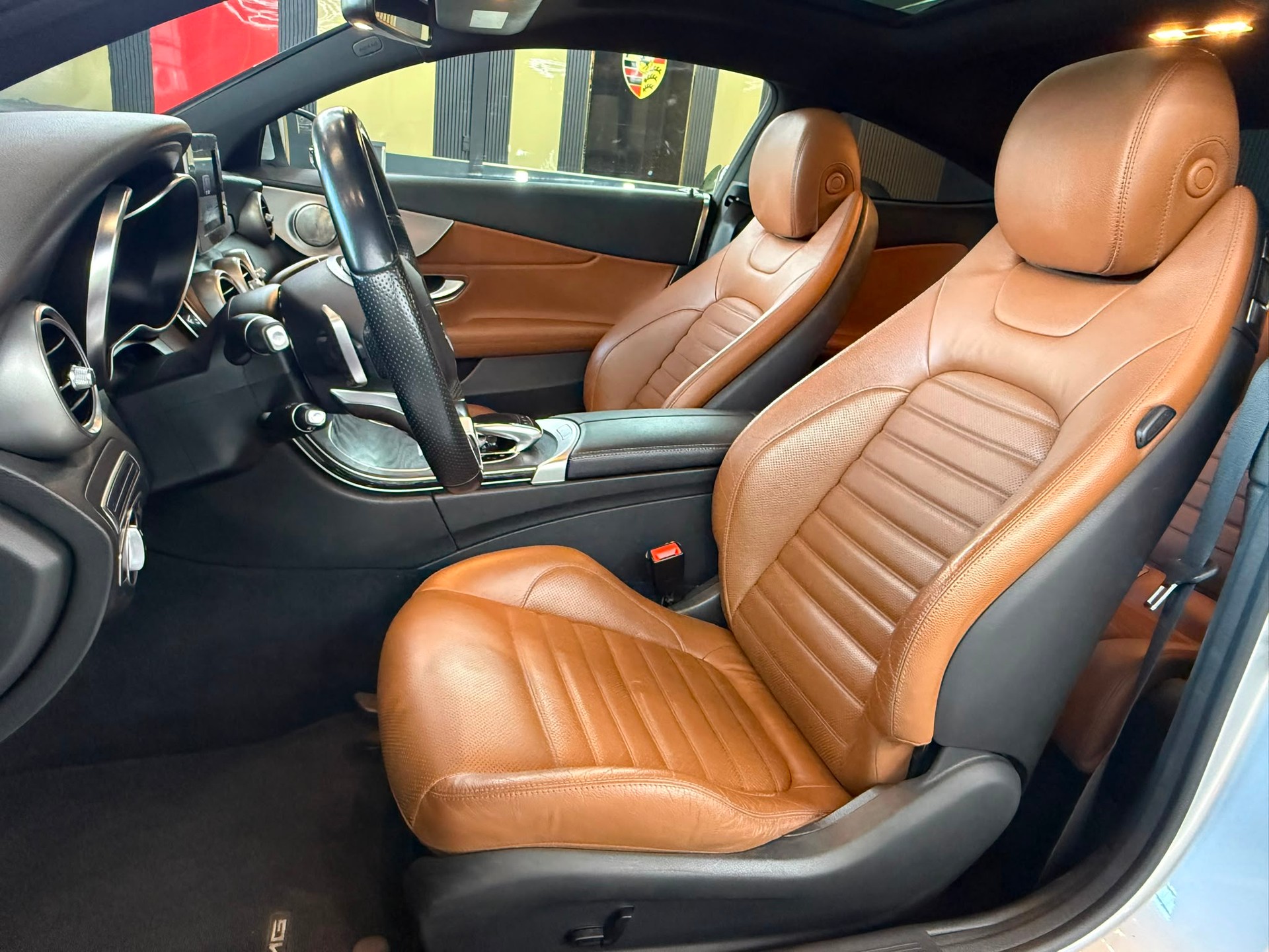 MERCEDES-BENZ C 250 AMG Line Coupé 7G-tronic-image-9