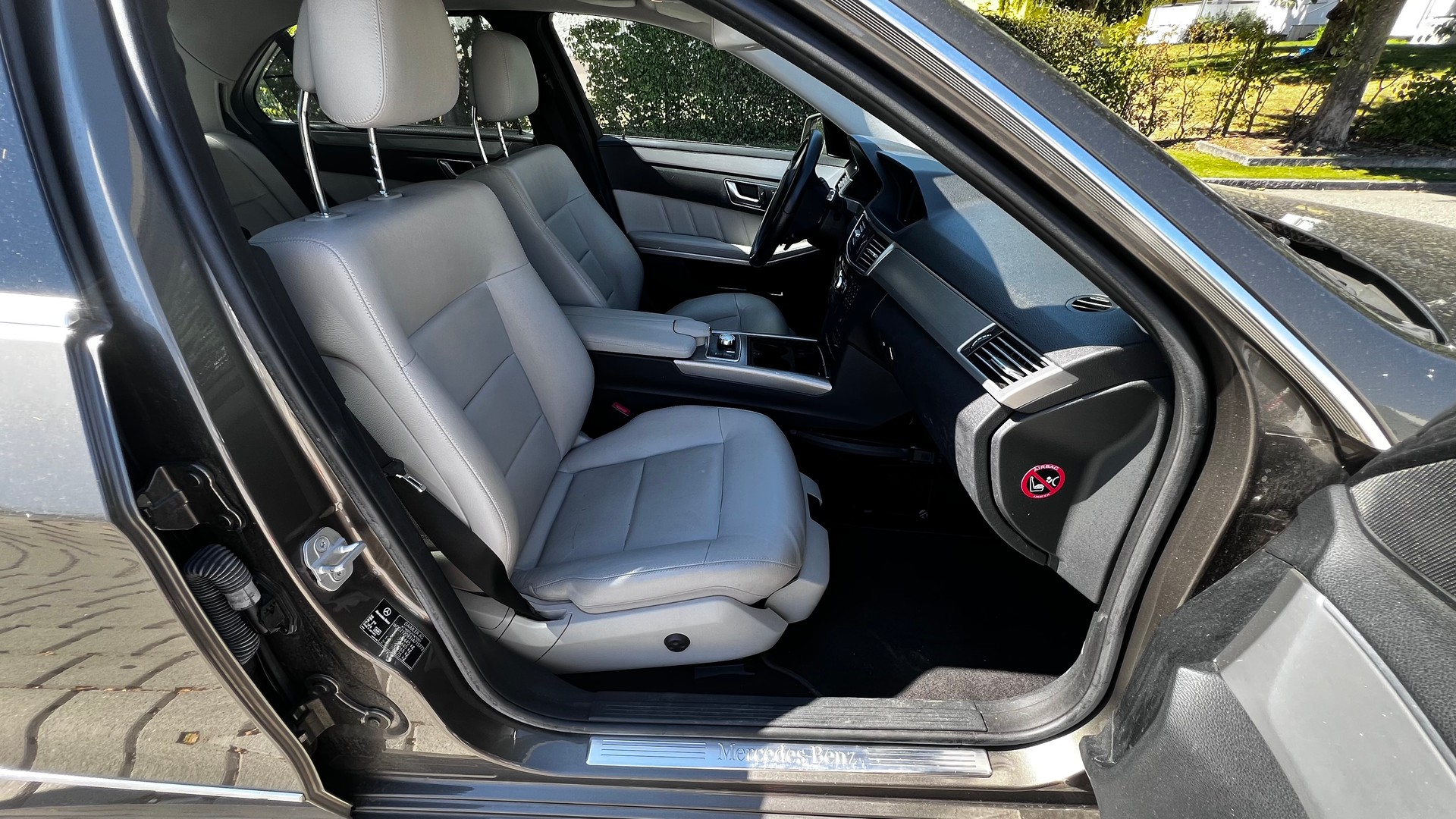 MERCEDES-BENZ E 350 CDI BlueEff. Avantgarde 4Matic 7G-Tronic-image-8
