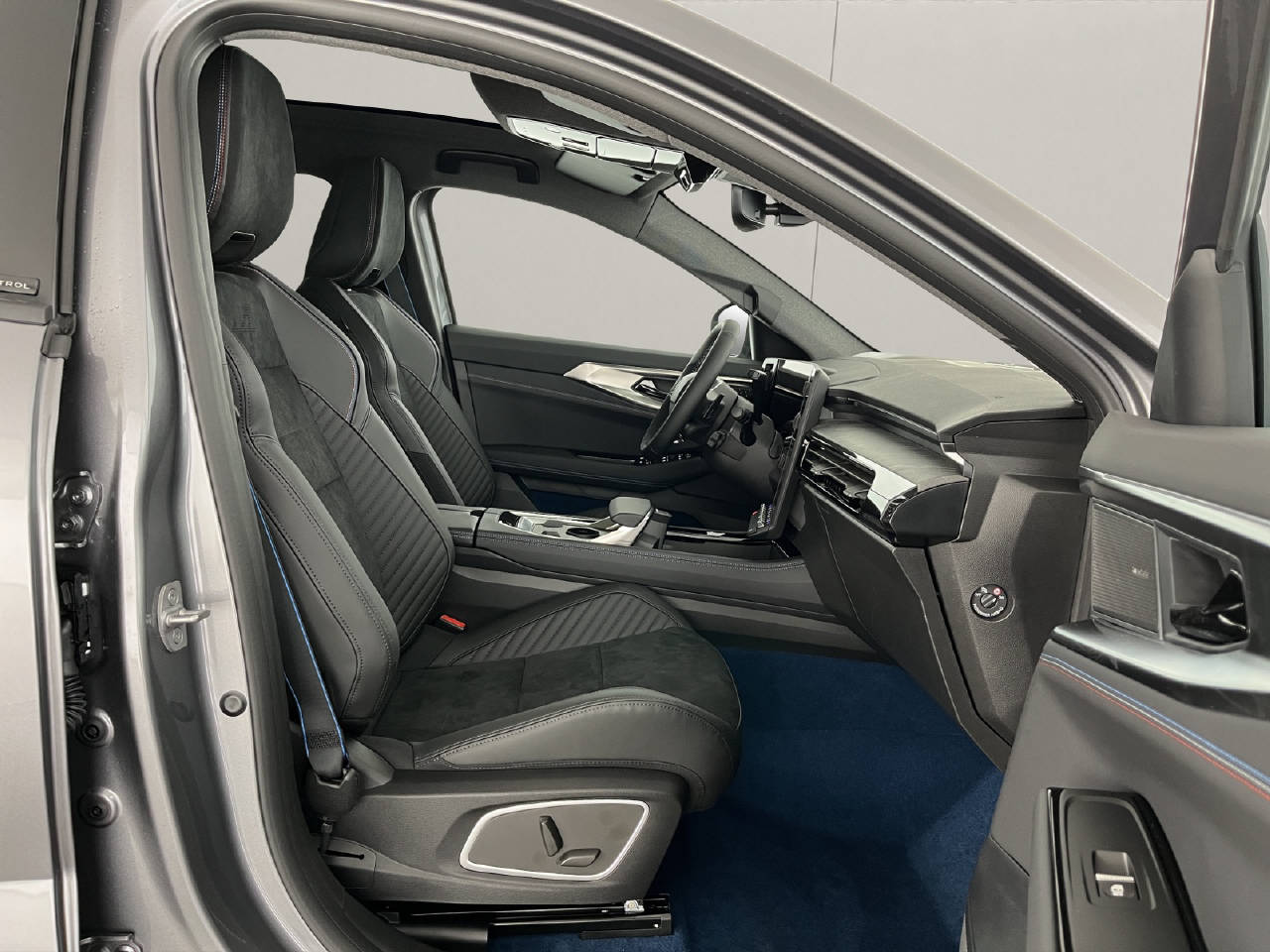 RENAULT Rafale 1.2 E-Tech Plug-in Atelier Alpine-image-15