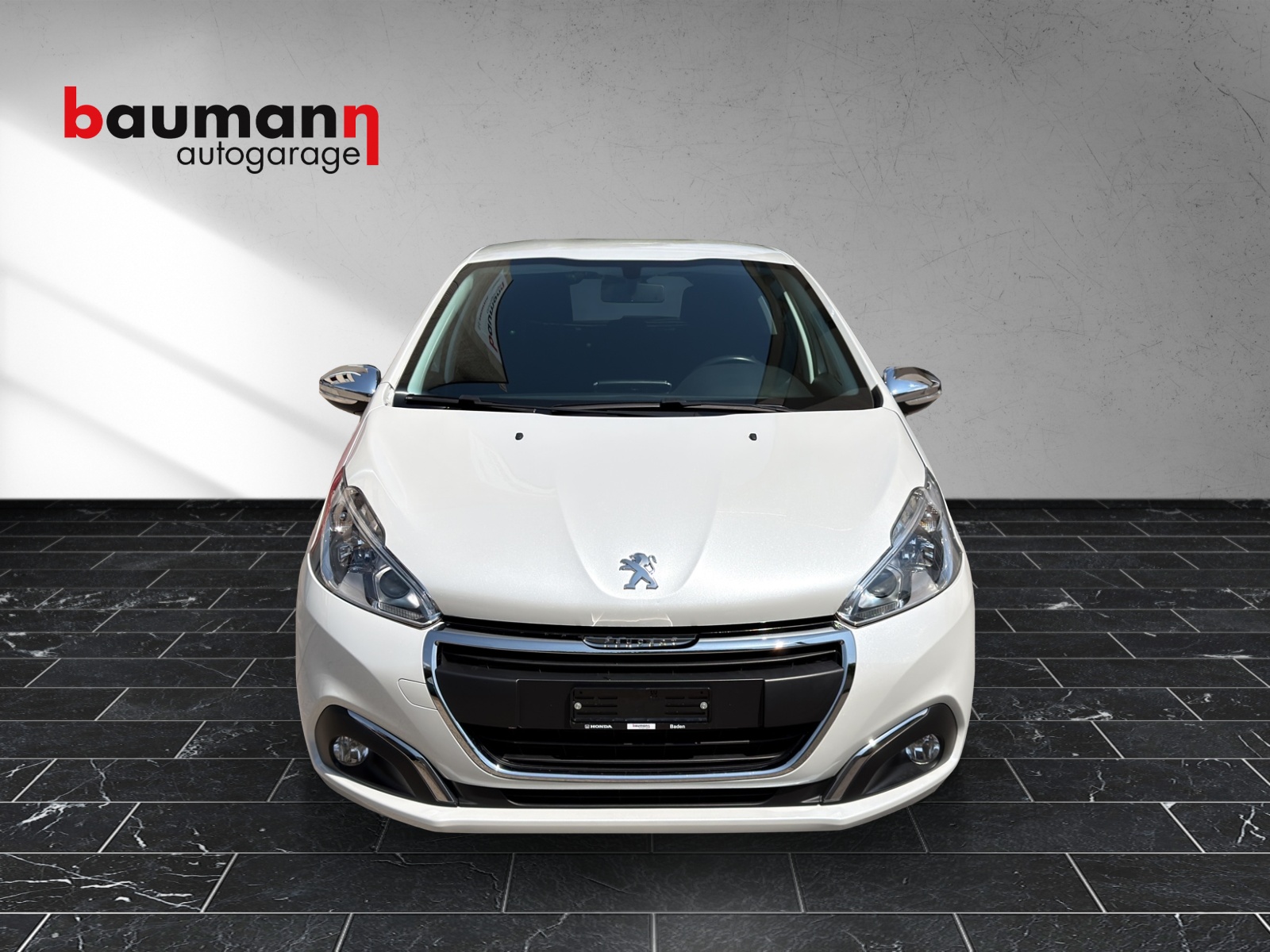 PEUGEOT 208 1.2 PureTech Style-image-5