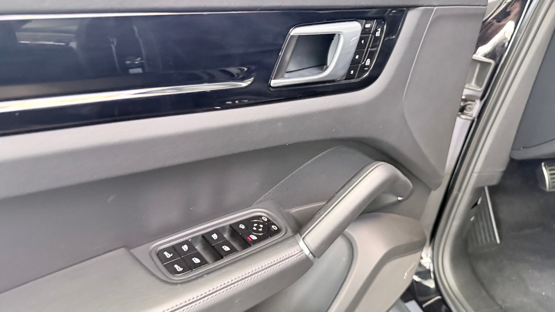 PORSCHE Cayenne Coupé 2.9 V6 S-image-11