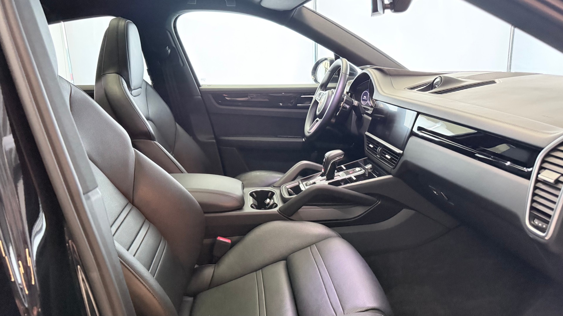 PORSCHE Cayenne Coupé 2.9 V6 S-image-23