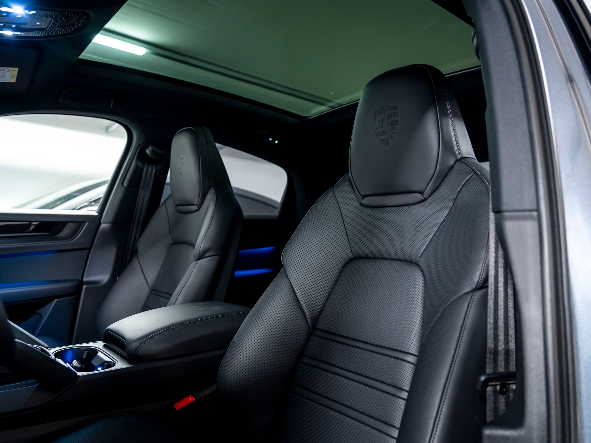PORSCHE Cayenne Coupé Black Edition Tiptronic-image-22