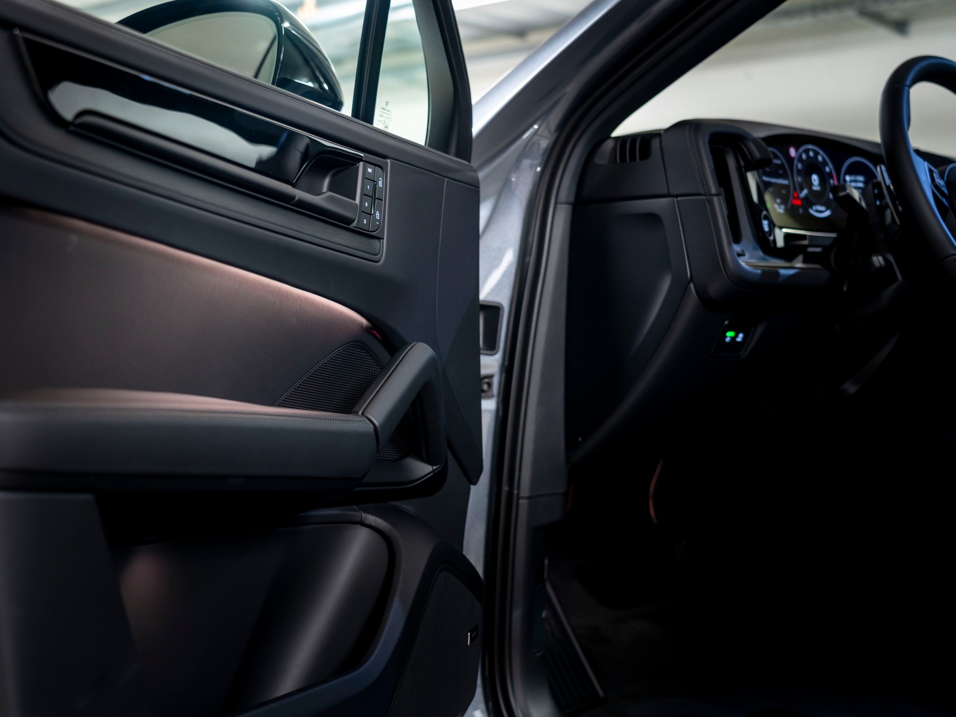 PORSCHE Cayenne Coupé Black Edition Tiptronic-image-20