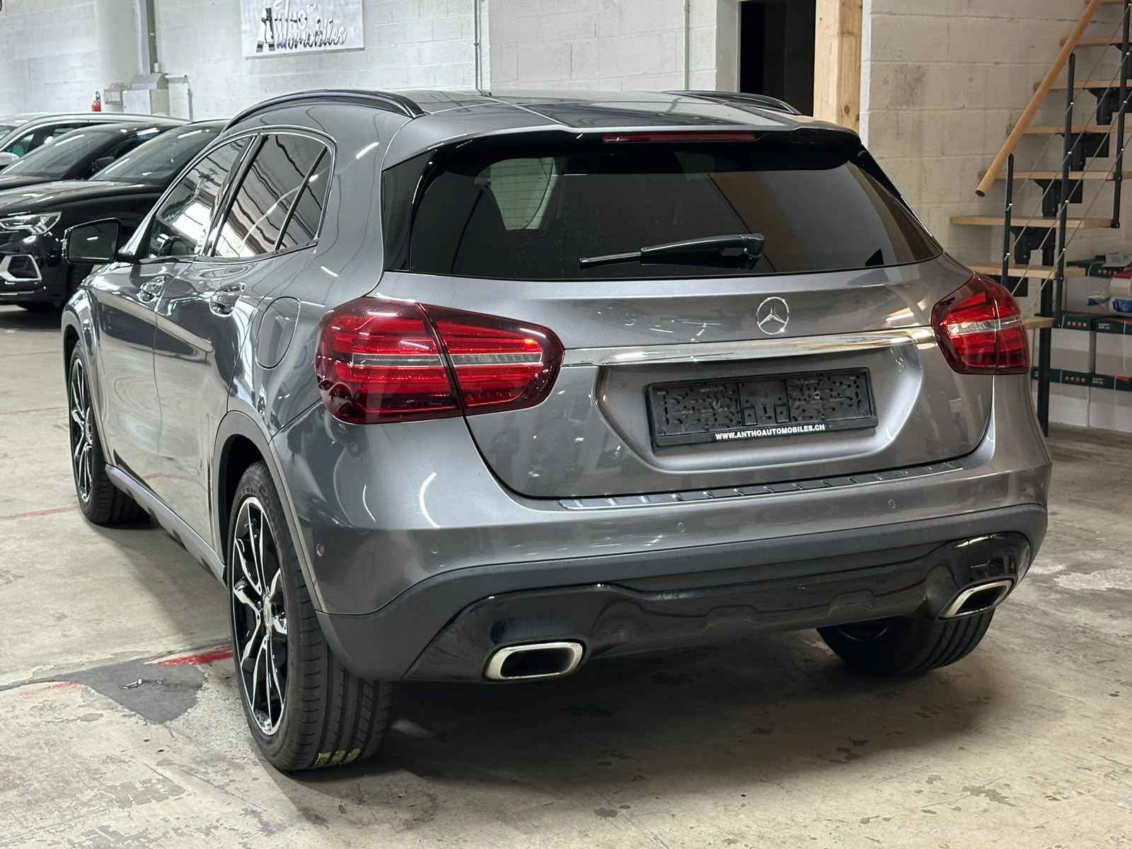 MERCEDES-BENZ GLA 200 Urban 7G-DCT-image-5