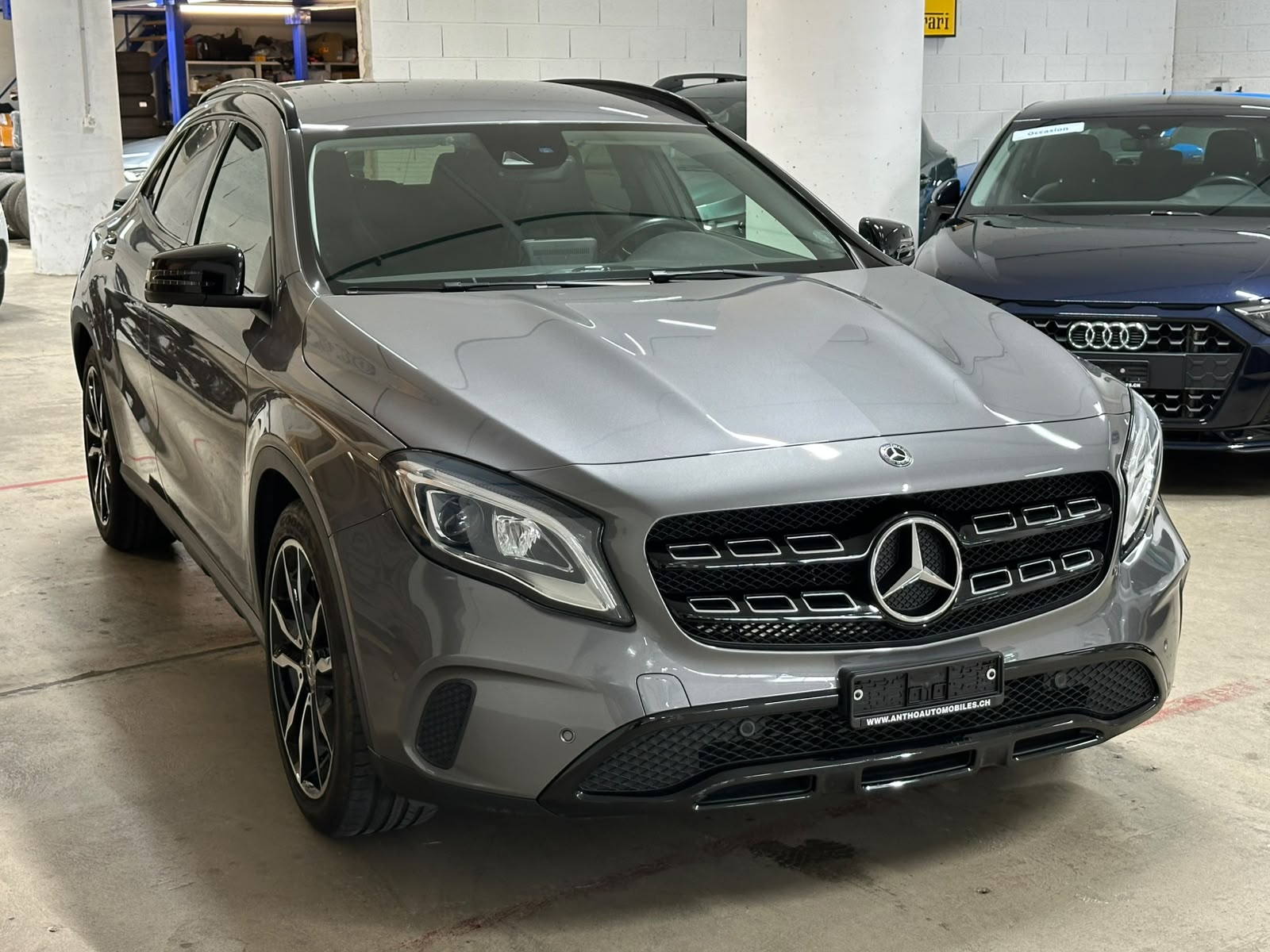 MERCEDES-BENZ GLA 200 Urban 7G-DCT-image-2