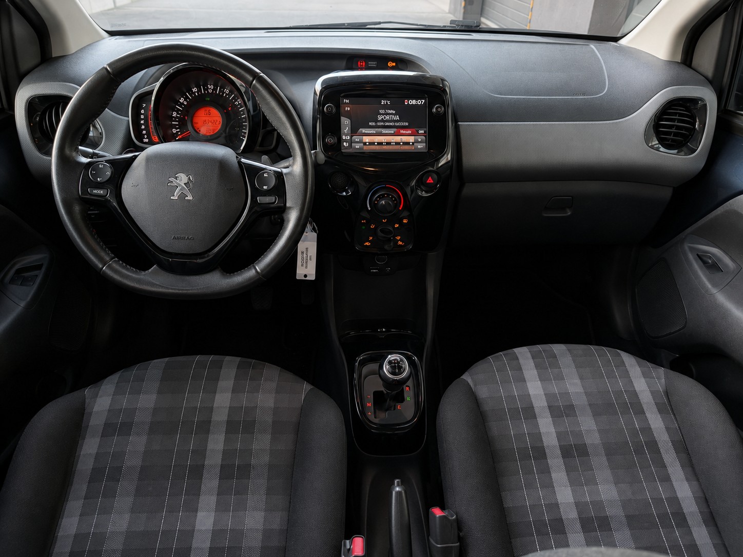PEUGEOT 108 1.0 VTi Allure Top ETG-image-8