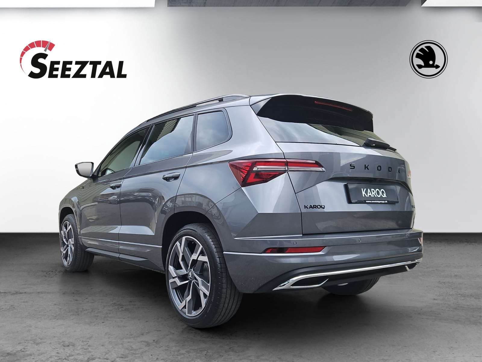 SKODA Skoda Karoq Sportline 2.0 TSI 4x4-image-3