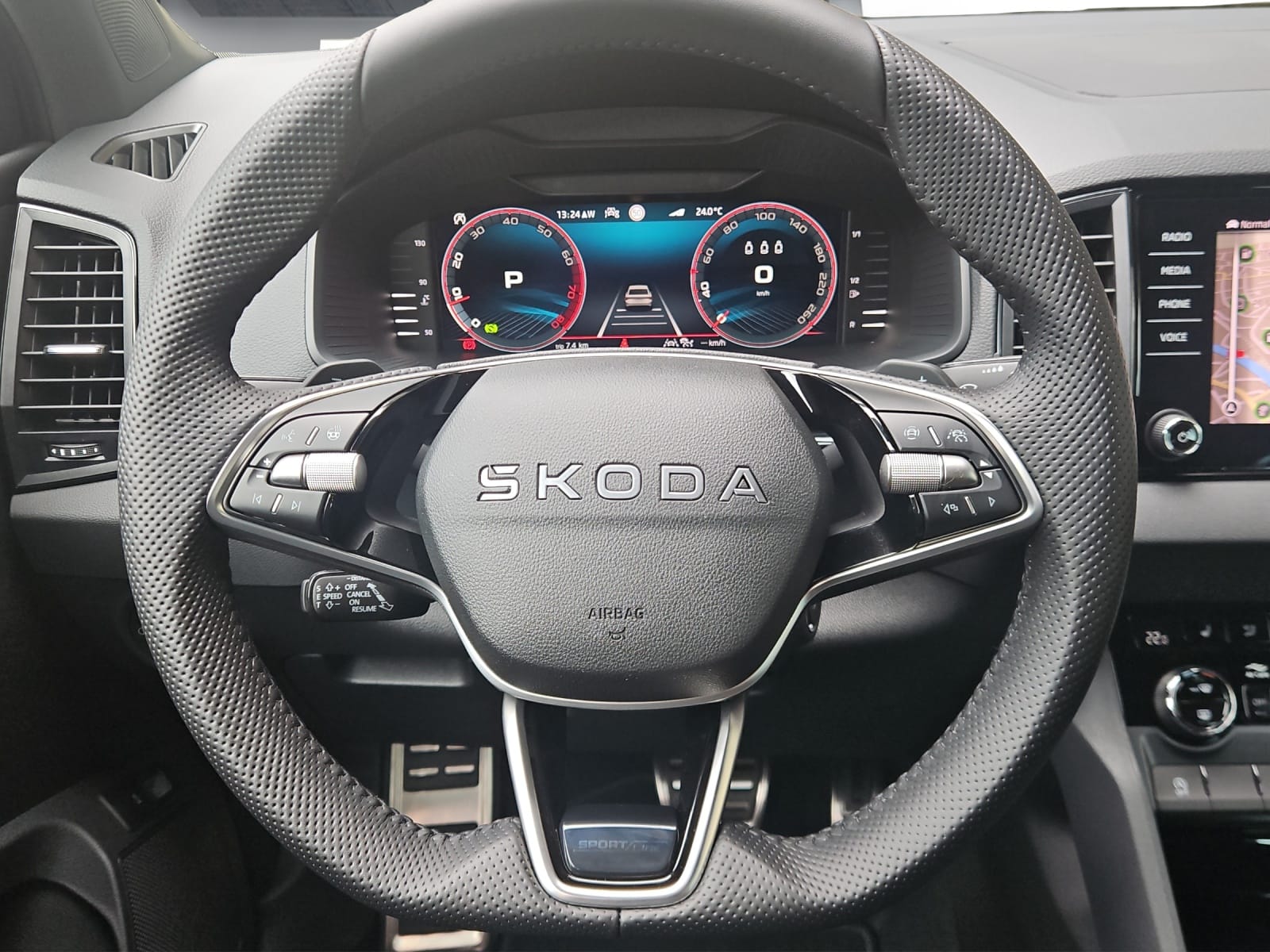 SKODA Skoda Karoq Sportline 2.0 TSI 4x4-image-8