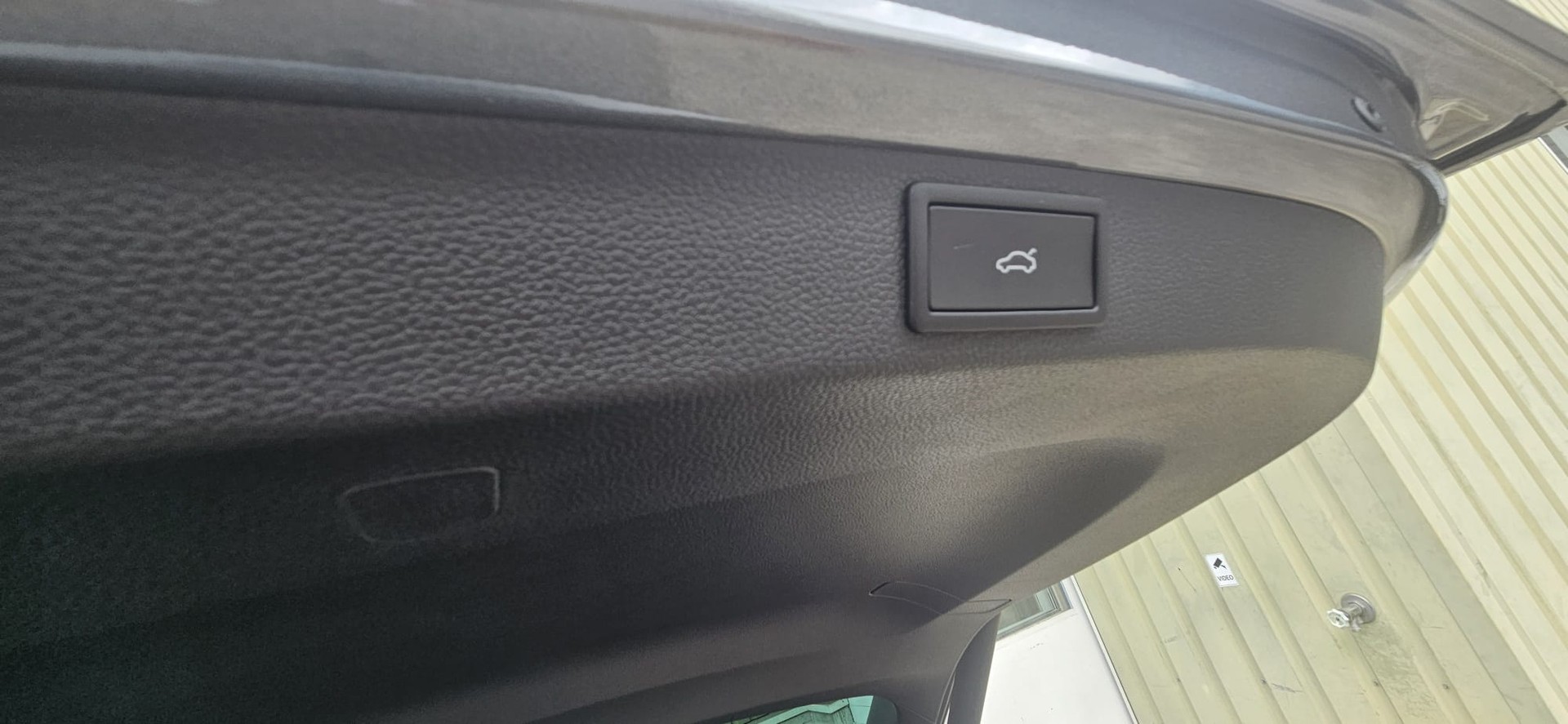 SKODA Skoda Karoq Sportline 2.0 TSI 4x4-image-19