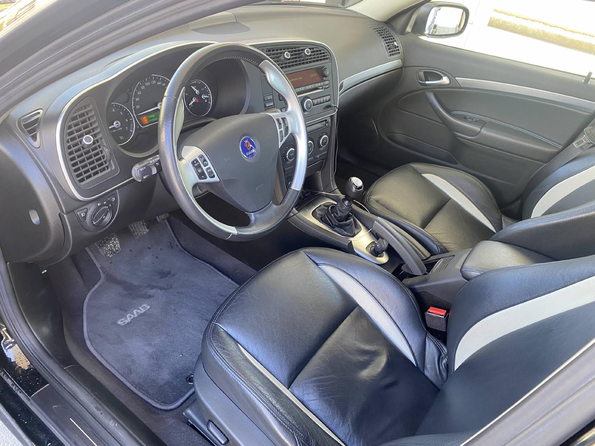 SAAB Sport 2.8 T 280 V6 Aero XWD-image-11