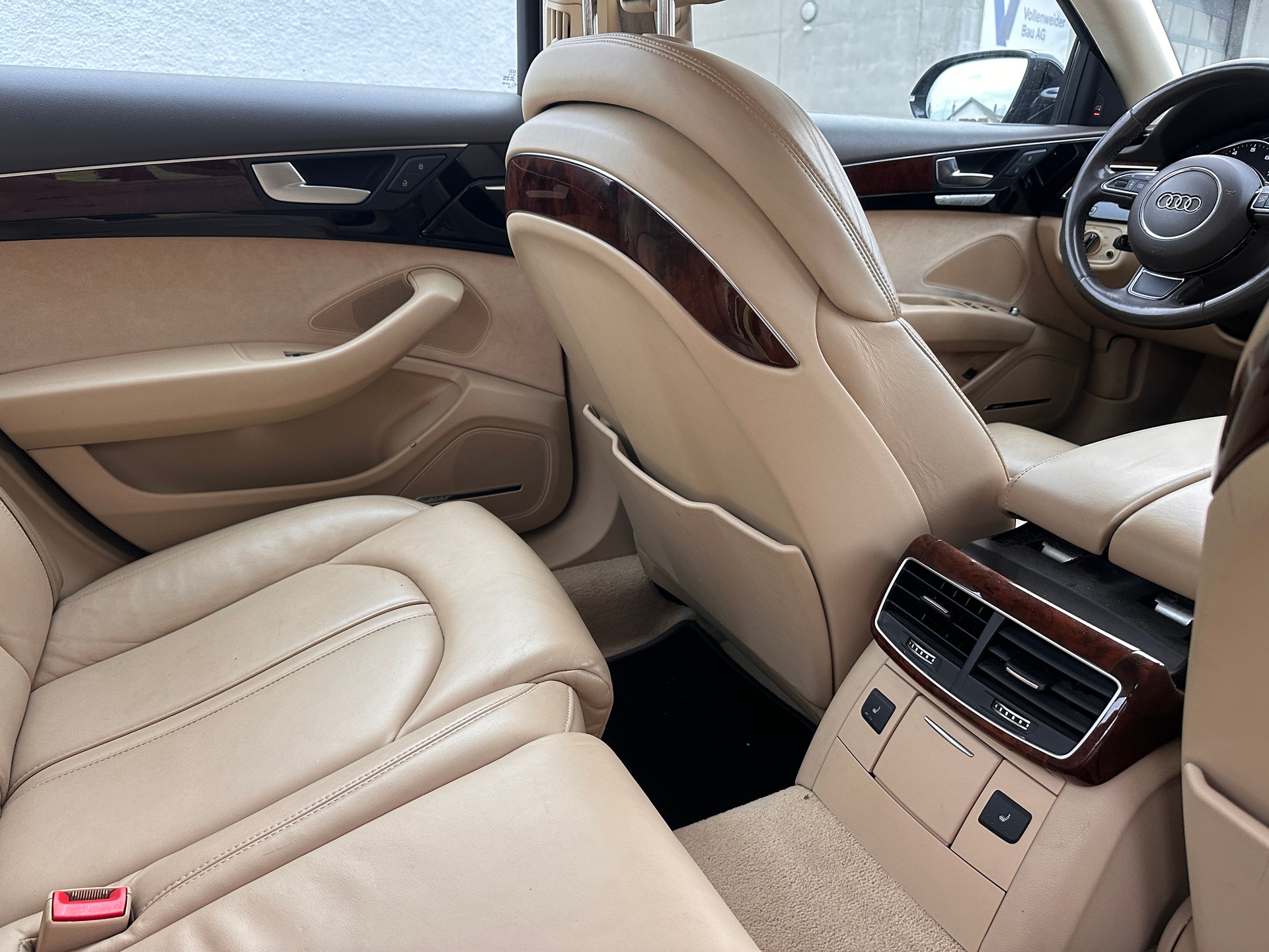 AUDI A8 4.2 FSI quattro tiptronic-image-14
