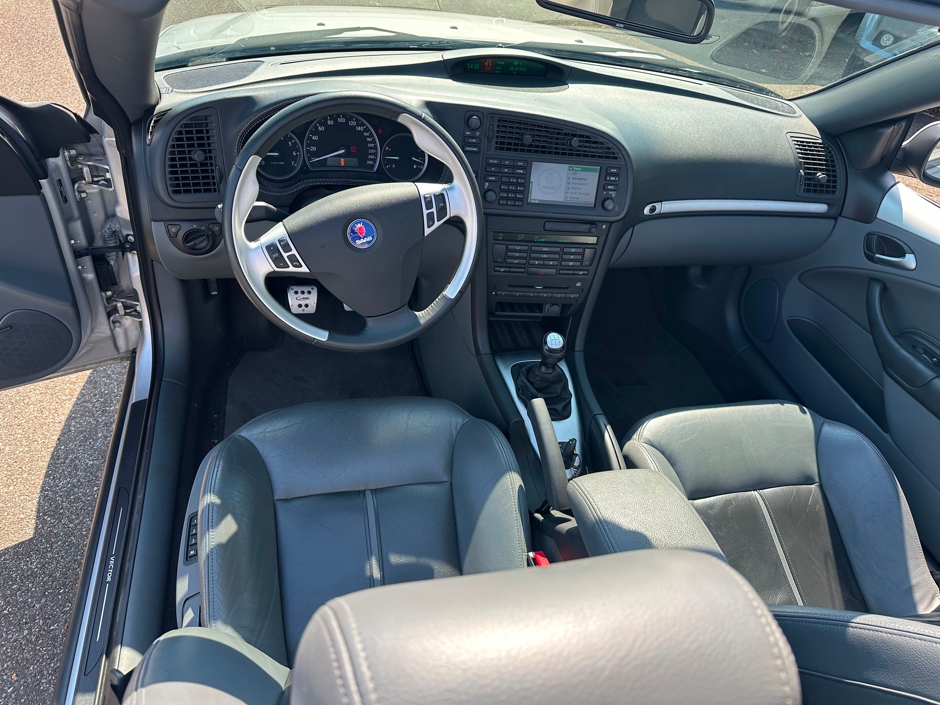 SAAB CABRIO-image-10