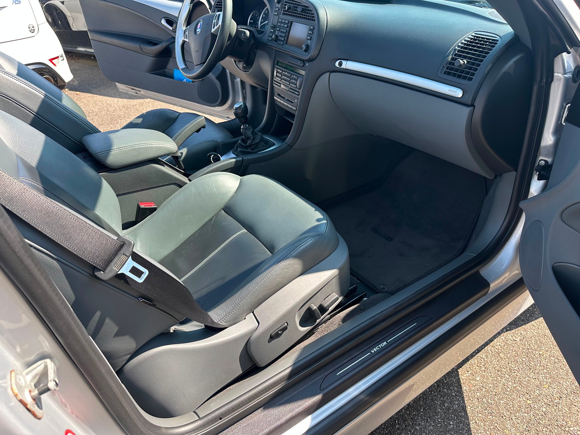 SAAB CABRIO-image-12