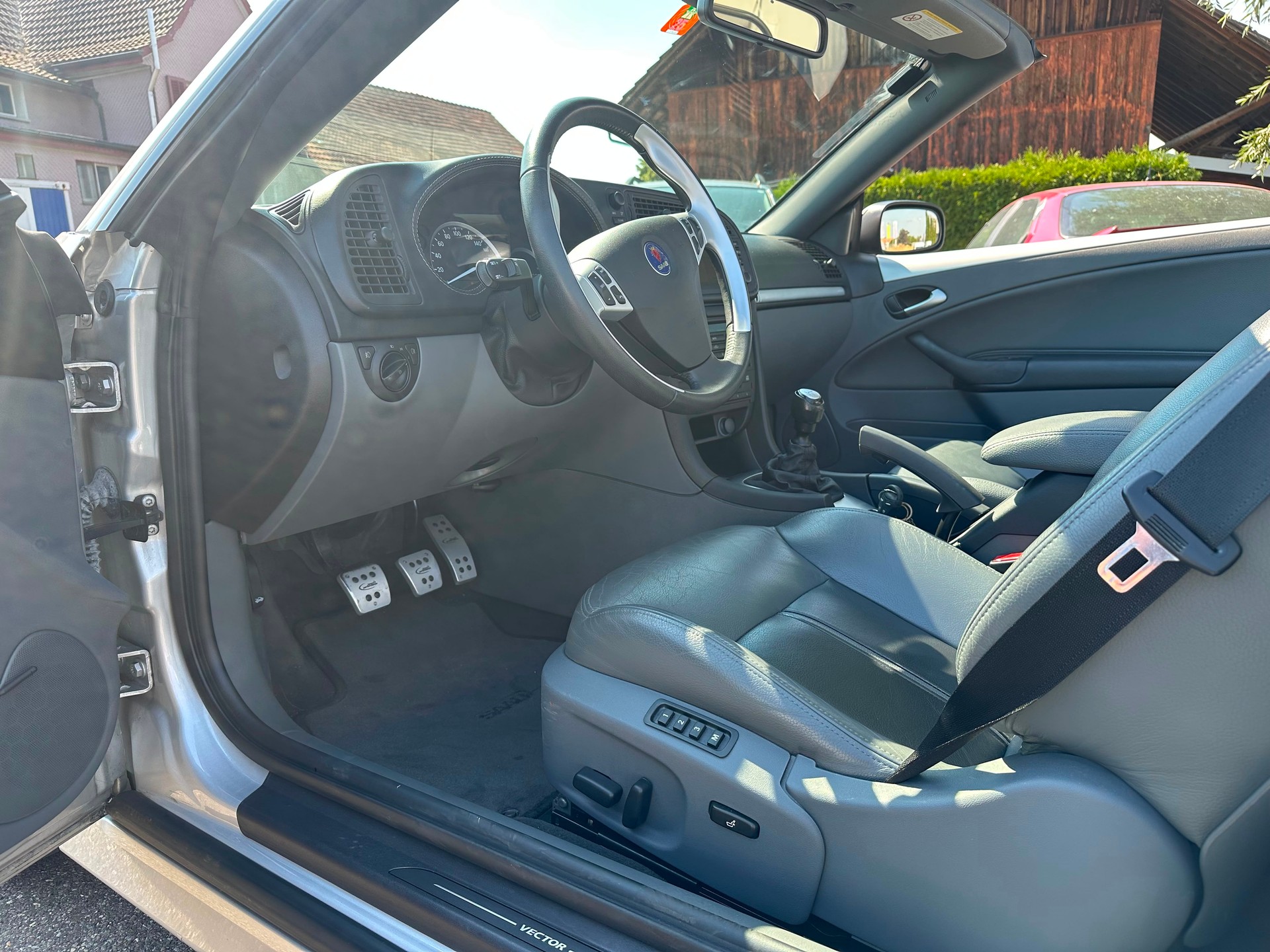 SAAB CABRIO-image-11
