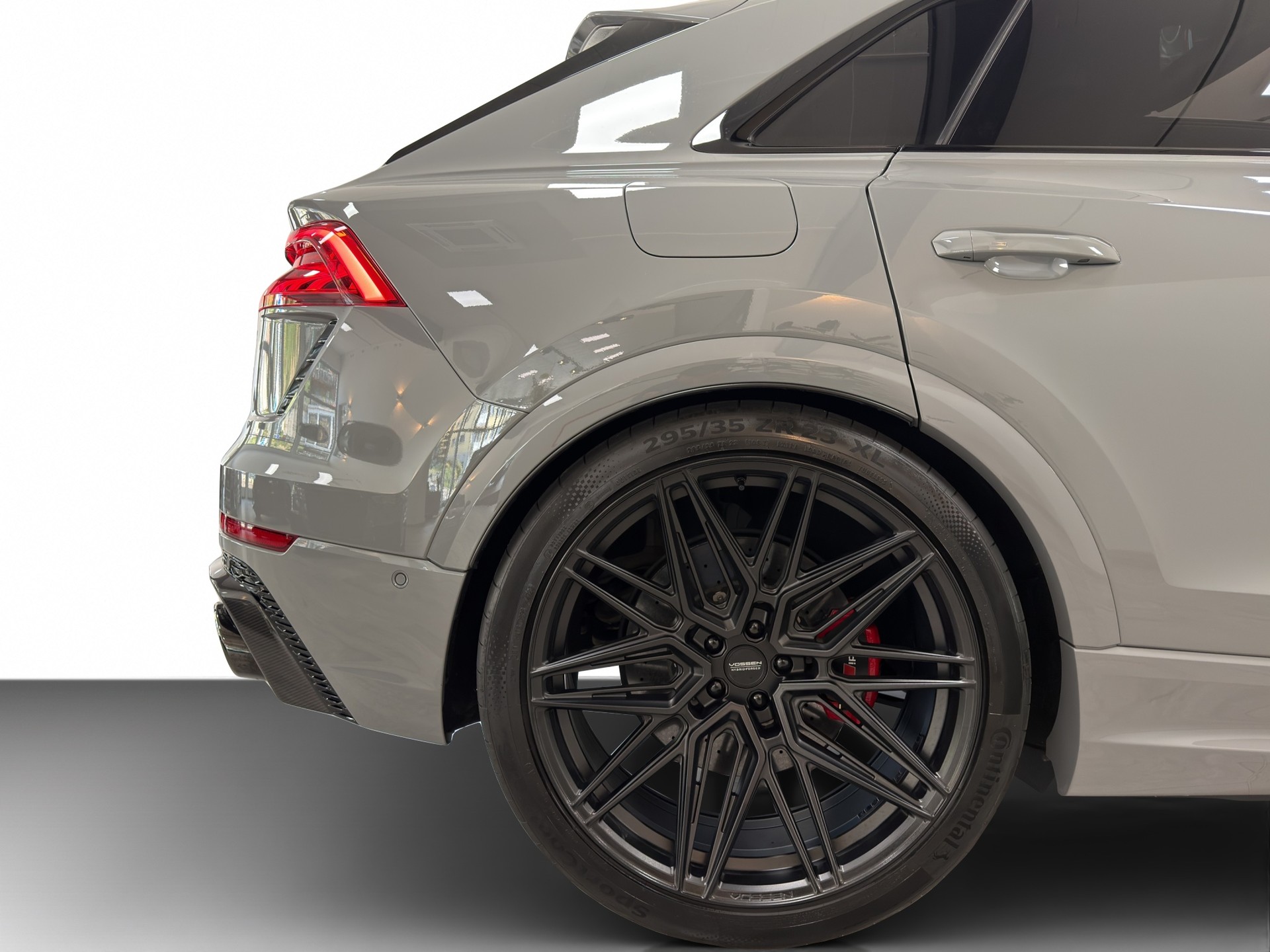 AUDI RSQ8 quattro tiptronic ¦ Nardo ¦ Vossen HF-7 23"-image-11