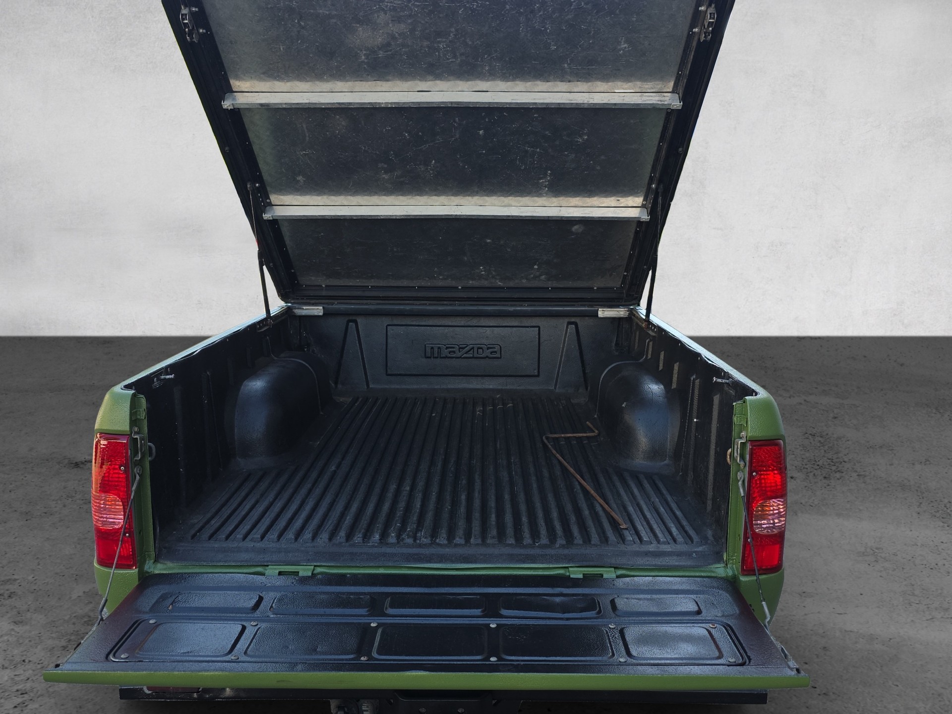 MAZDA B 2500TD 4x4 Strech Cab.Hurricane-image-10