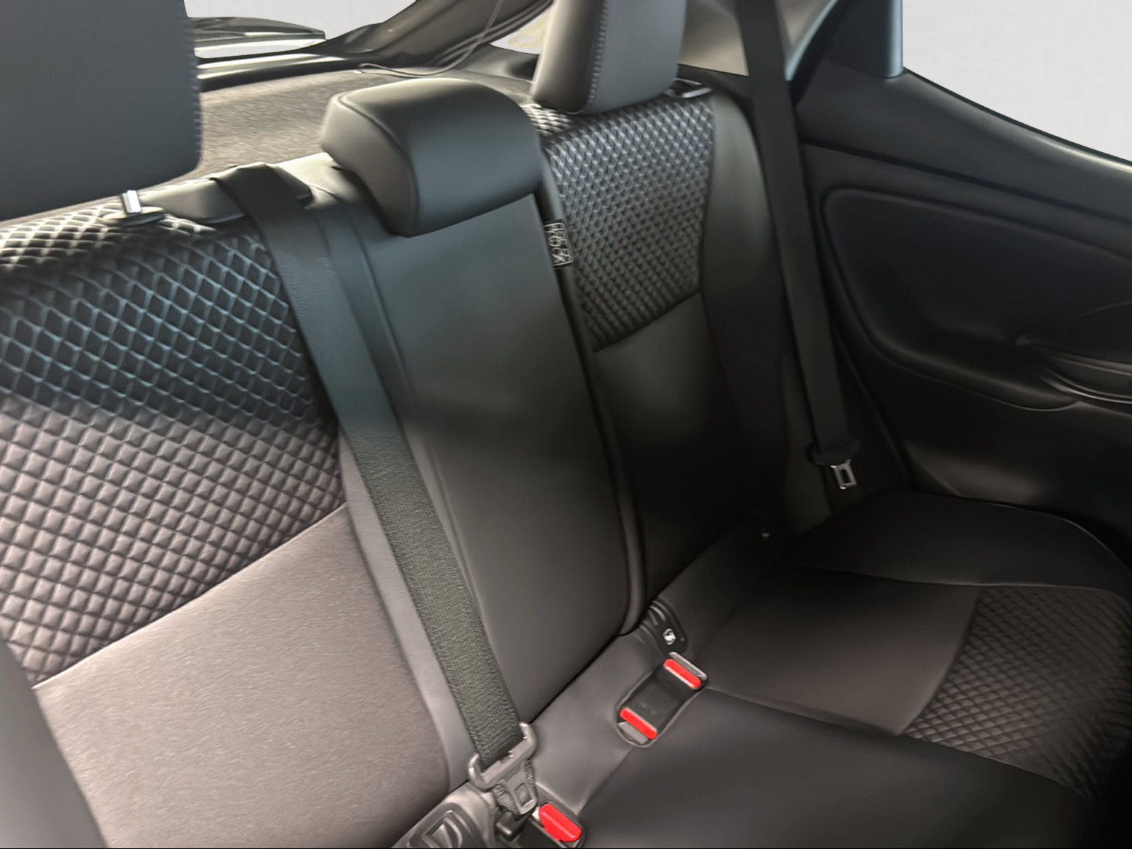 MAZDA 2 Hybrid Pure-image-24