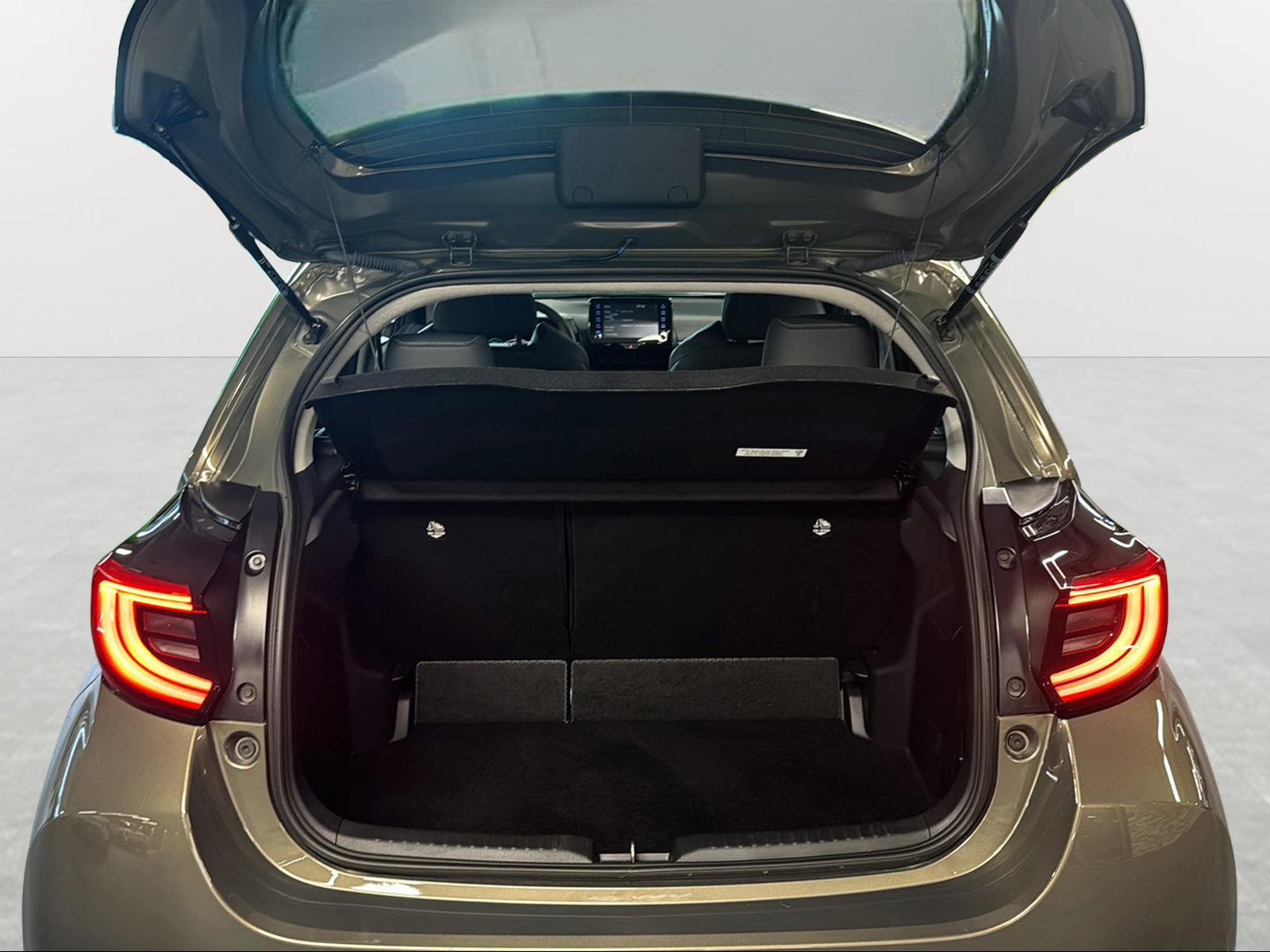 MAZDA 2 Hybrid Pure-image-12