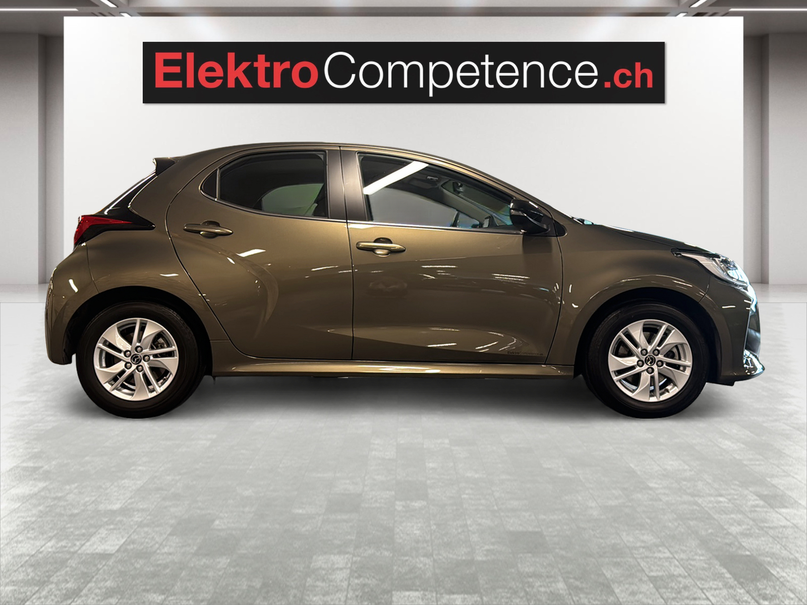 MAZDA 2 Hybrid Pure-image-13