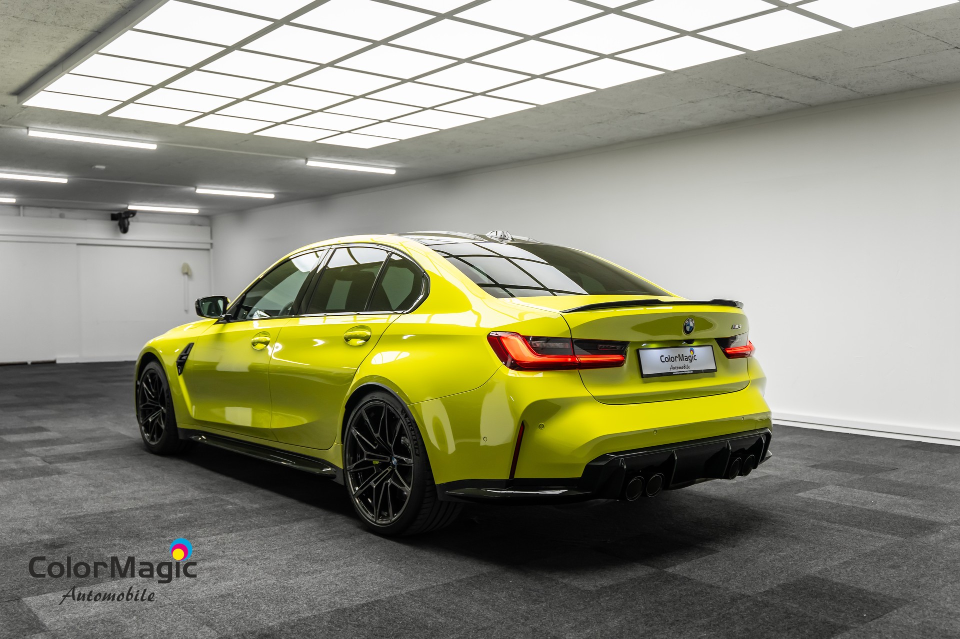 BMW M3 * HANDSCHALTUNG * INDIVIDUALLACKIERUNG SAO PAULO GELB * LEASING AB 640.- *-showroom-element-3