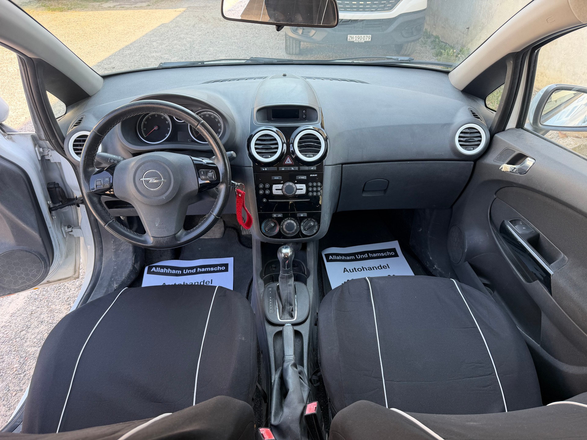 OPEL Corsa 1.4 TP Color Edition Automatic-image-10