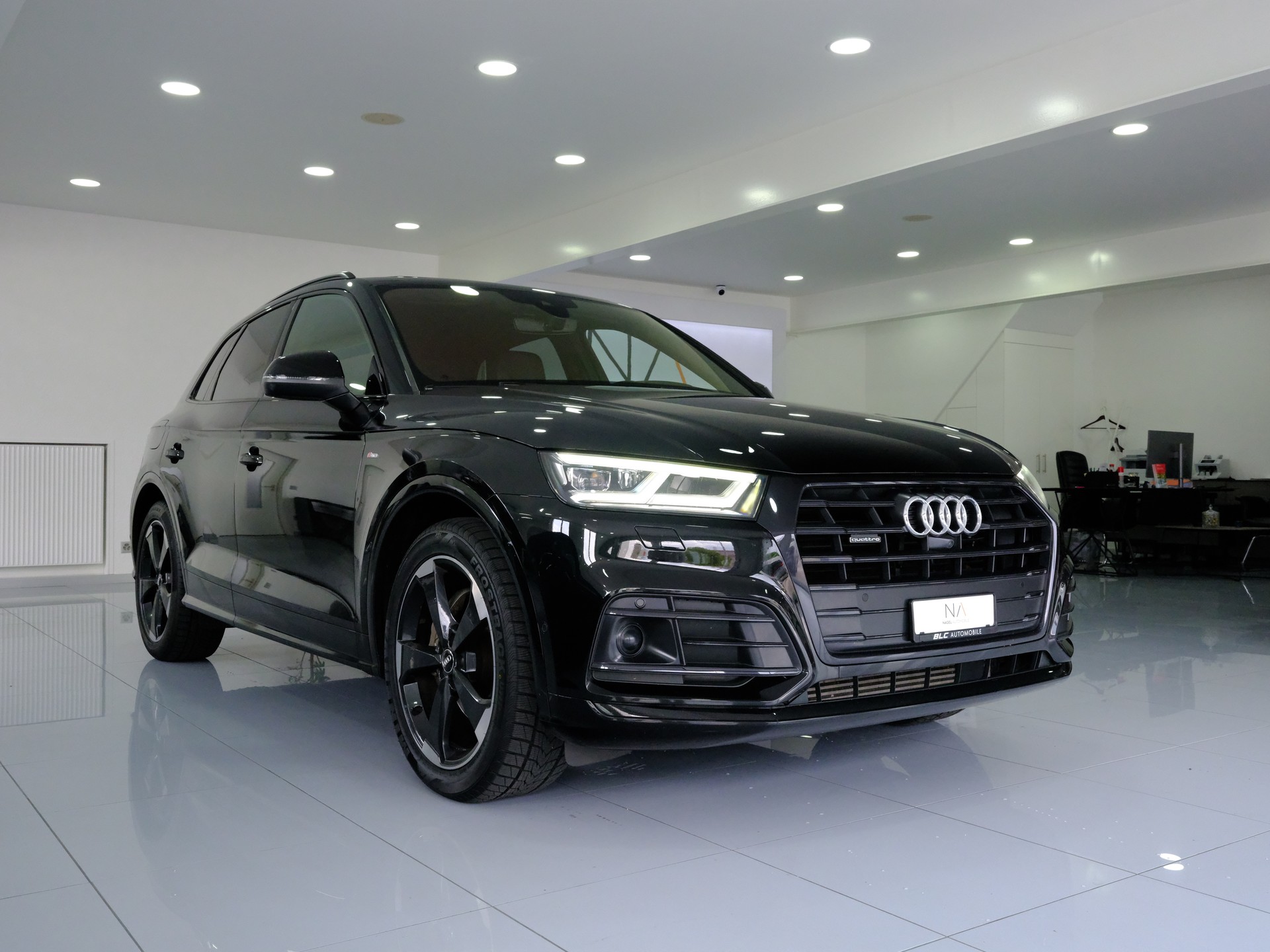 AUDI Q5 45 TFSI sport quattro S-tronic-showroom-element-1