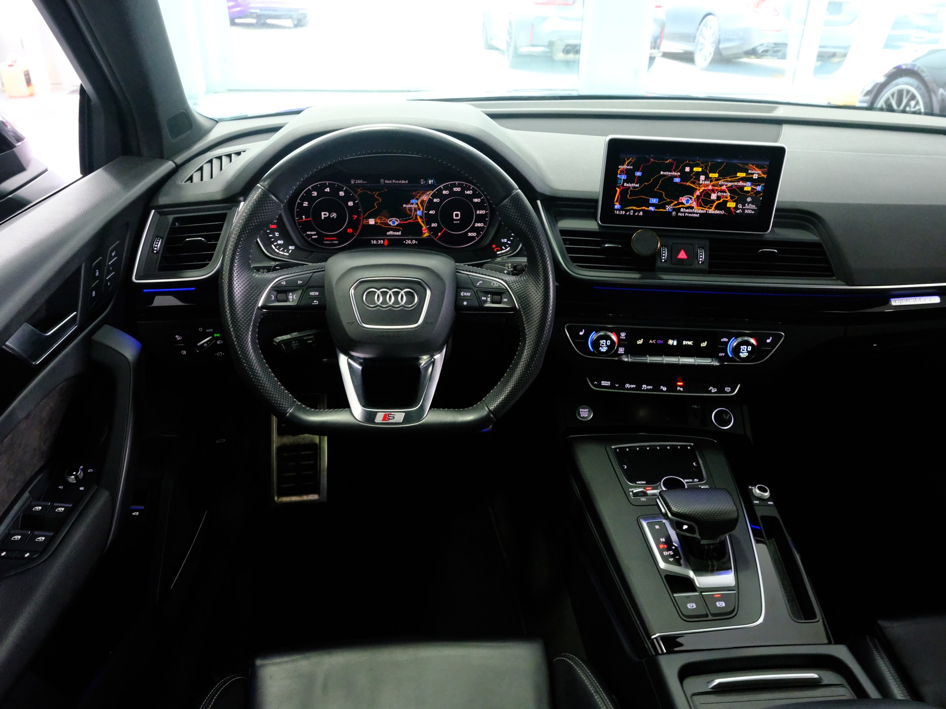 AUDI Q5 45 TFSI sport quattro S-tronic-image-11
