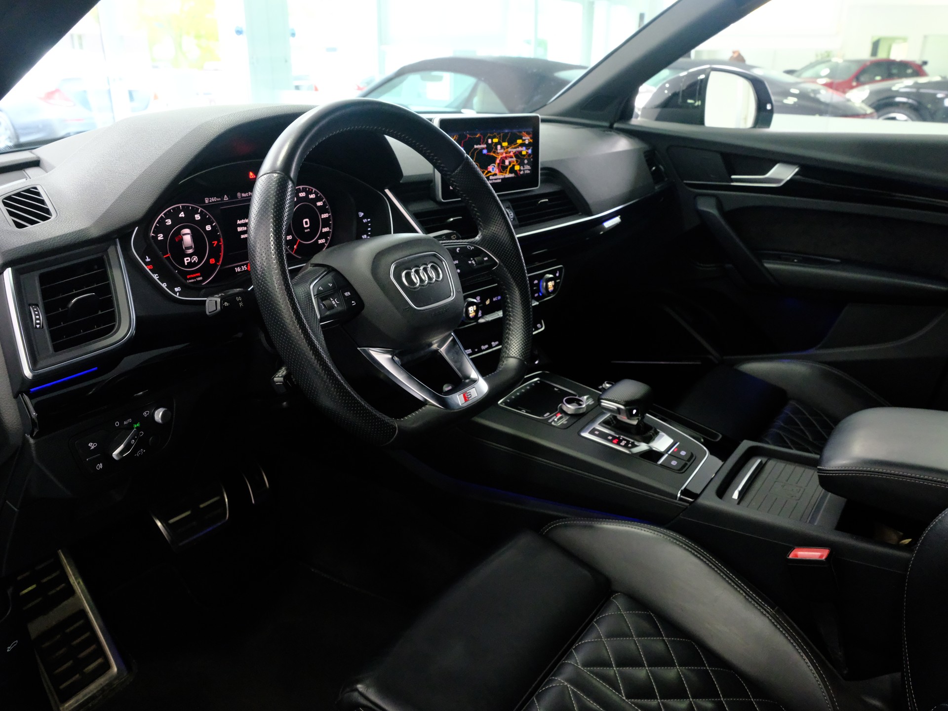AUDI Q5 45 TFSI sport quattro S-tronic-image-9