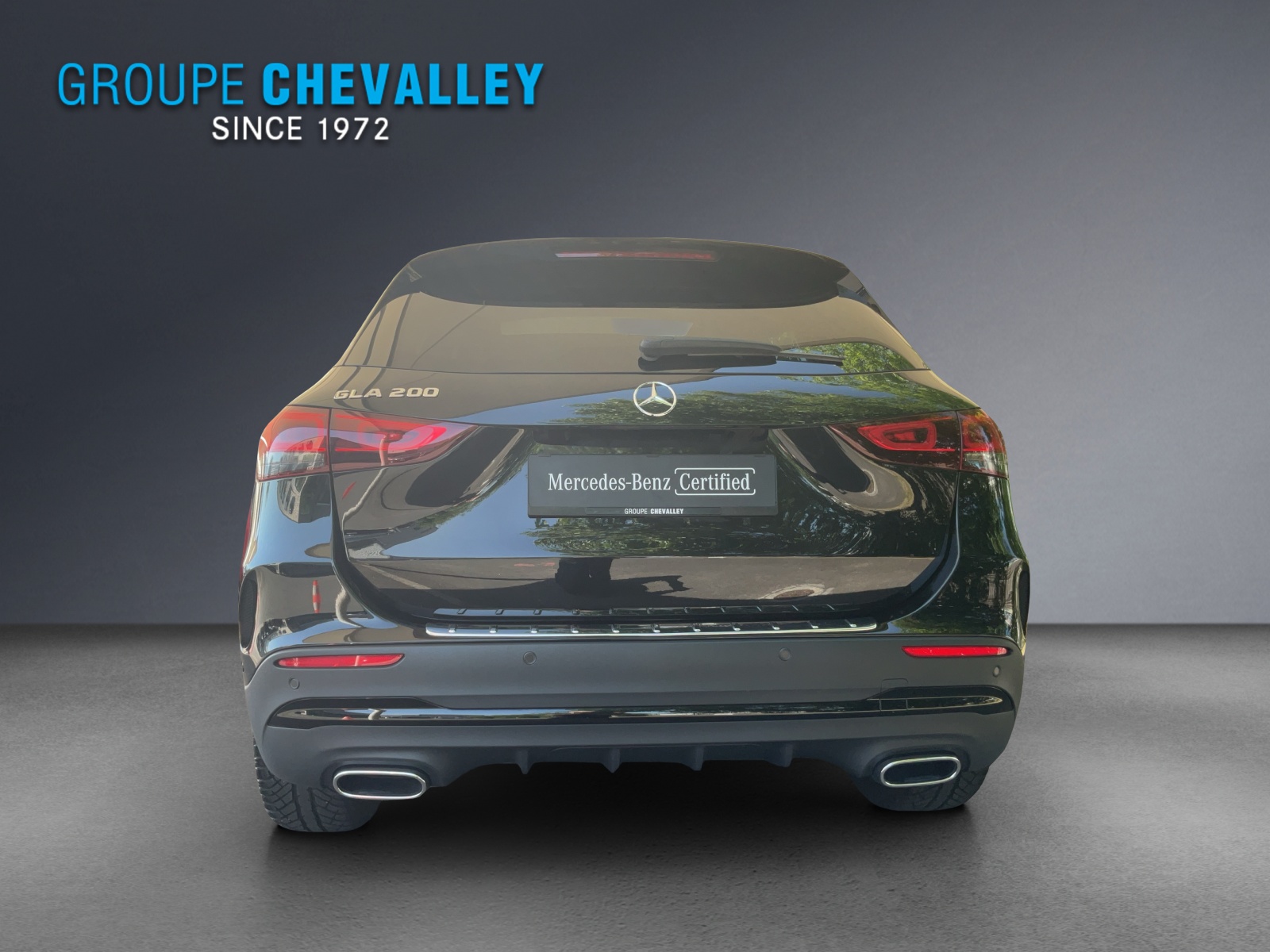 MERCEDES-BENZ GLA 200 AMG Line-image-4