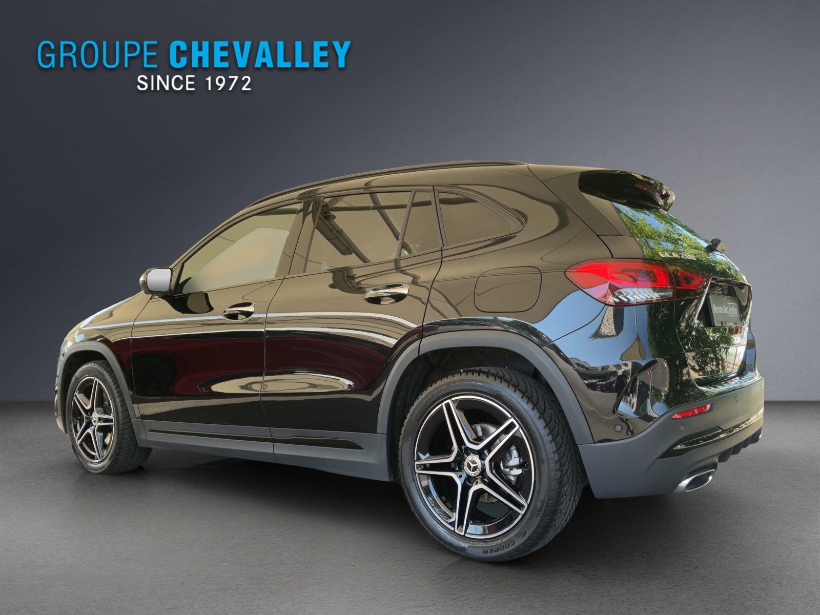 MERCEDES-BENZ GLA 200 AMG Line-image-3