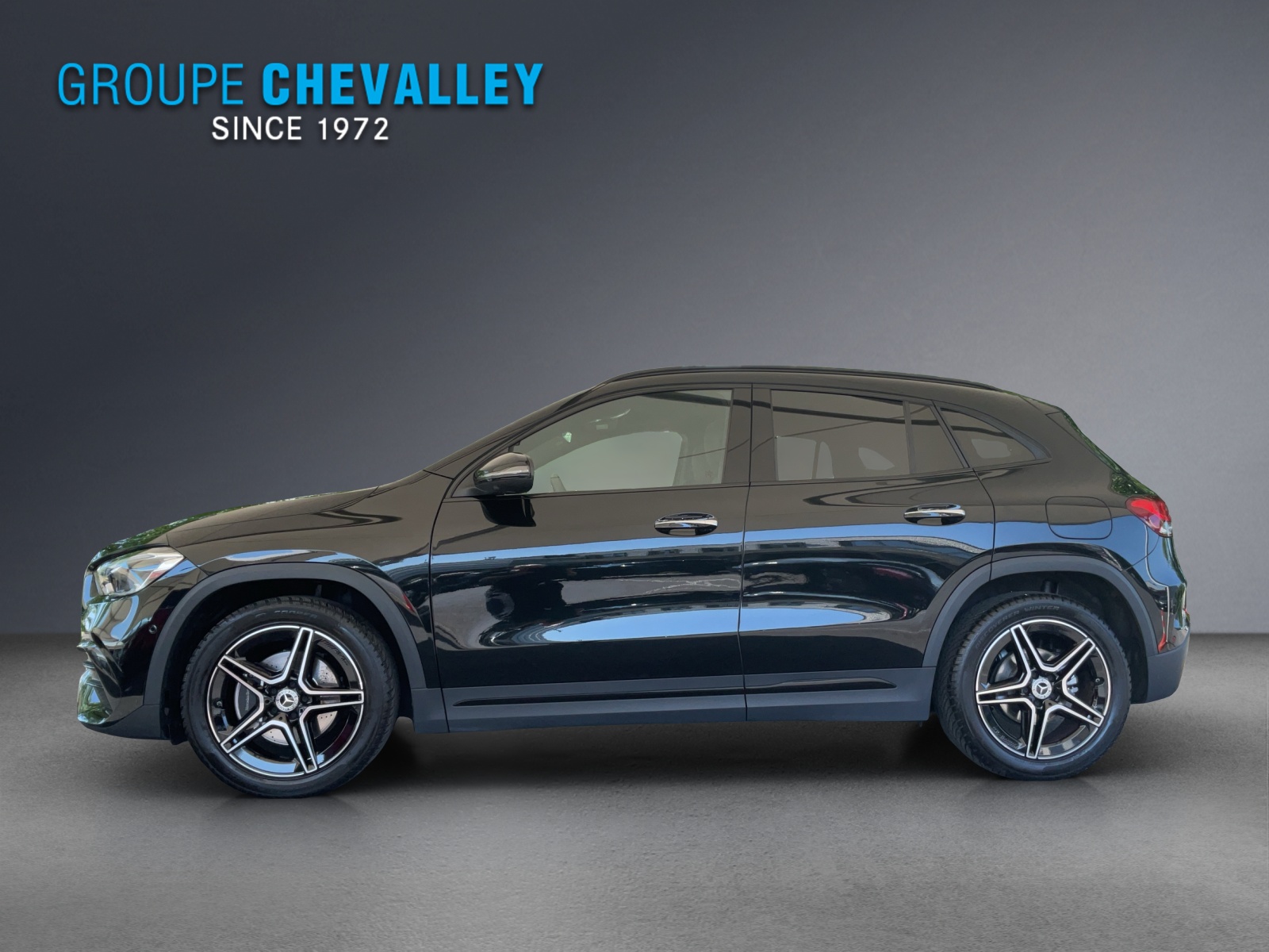 MERCEDES-BENZ GLA 200 AMG Line-image-2