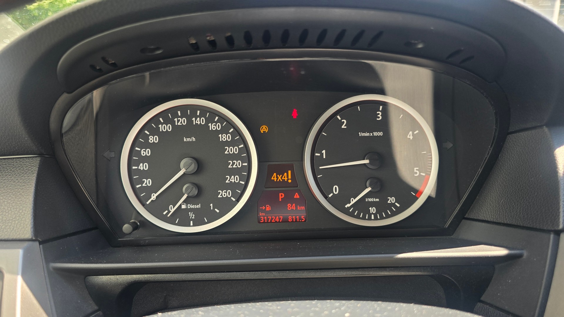BMW 530xd Touring-image-15