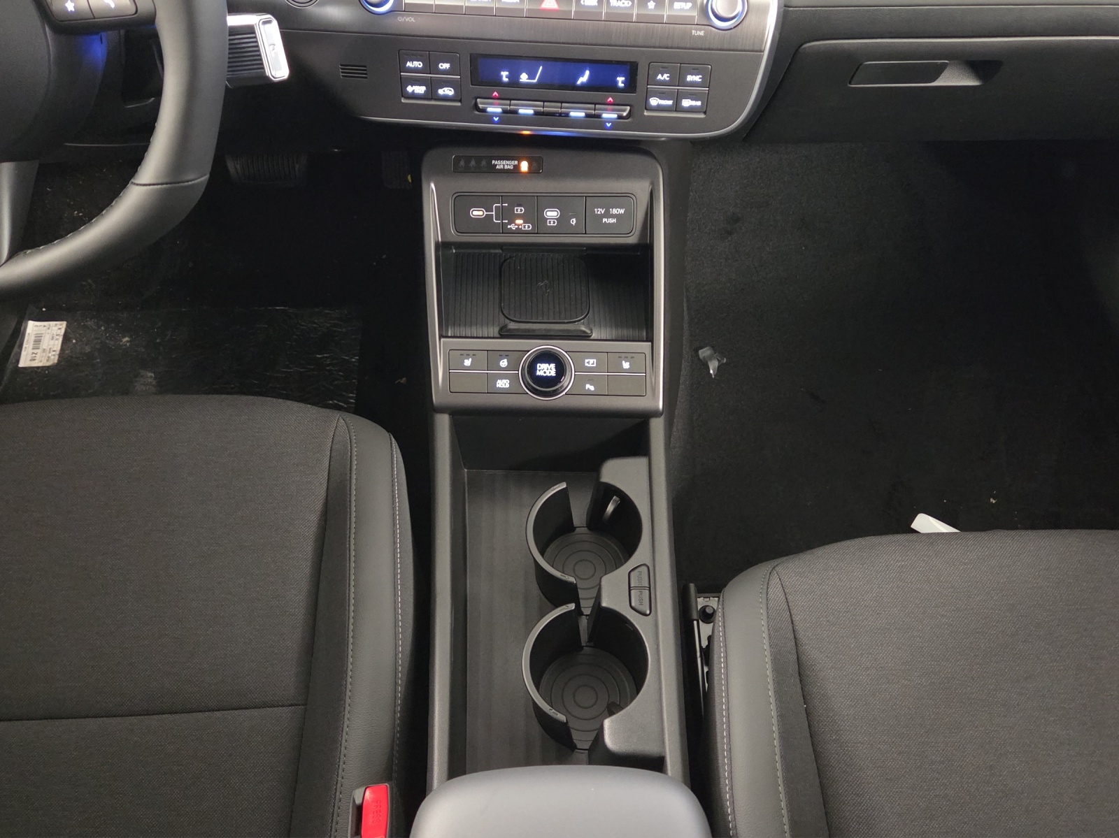 HYUNDAI Kona 1.6 GDi HEV Amplia DCT-image-15
