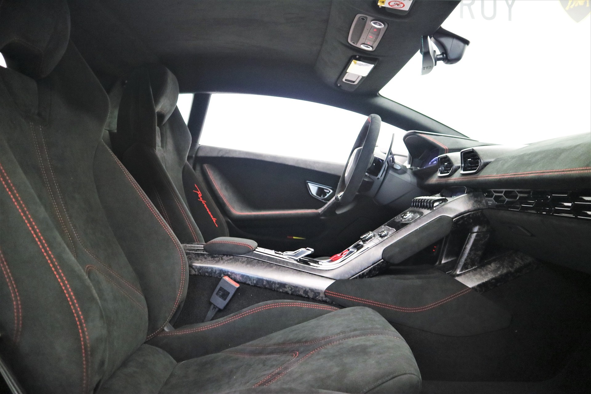 LAMBORGHINI Huracan LP640-4 Coupé Performante DCT-image-5
