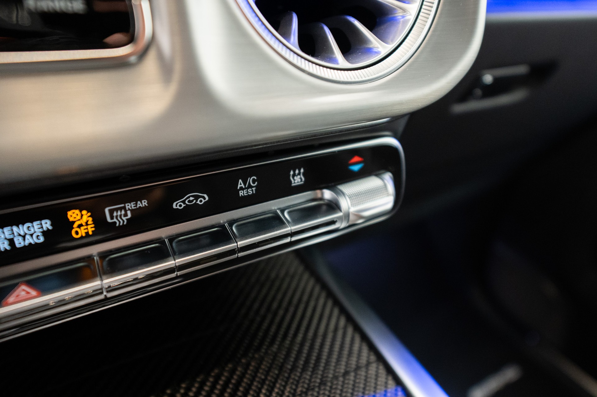 MERCEDES-BENZ G 63 AMG 9G-Tronic-image-11