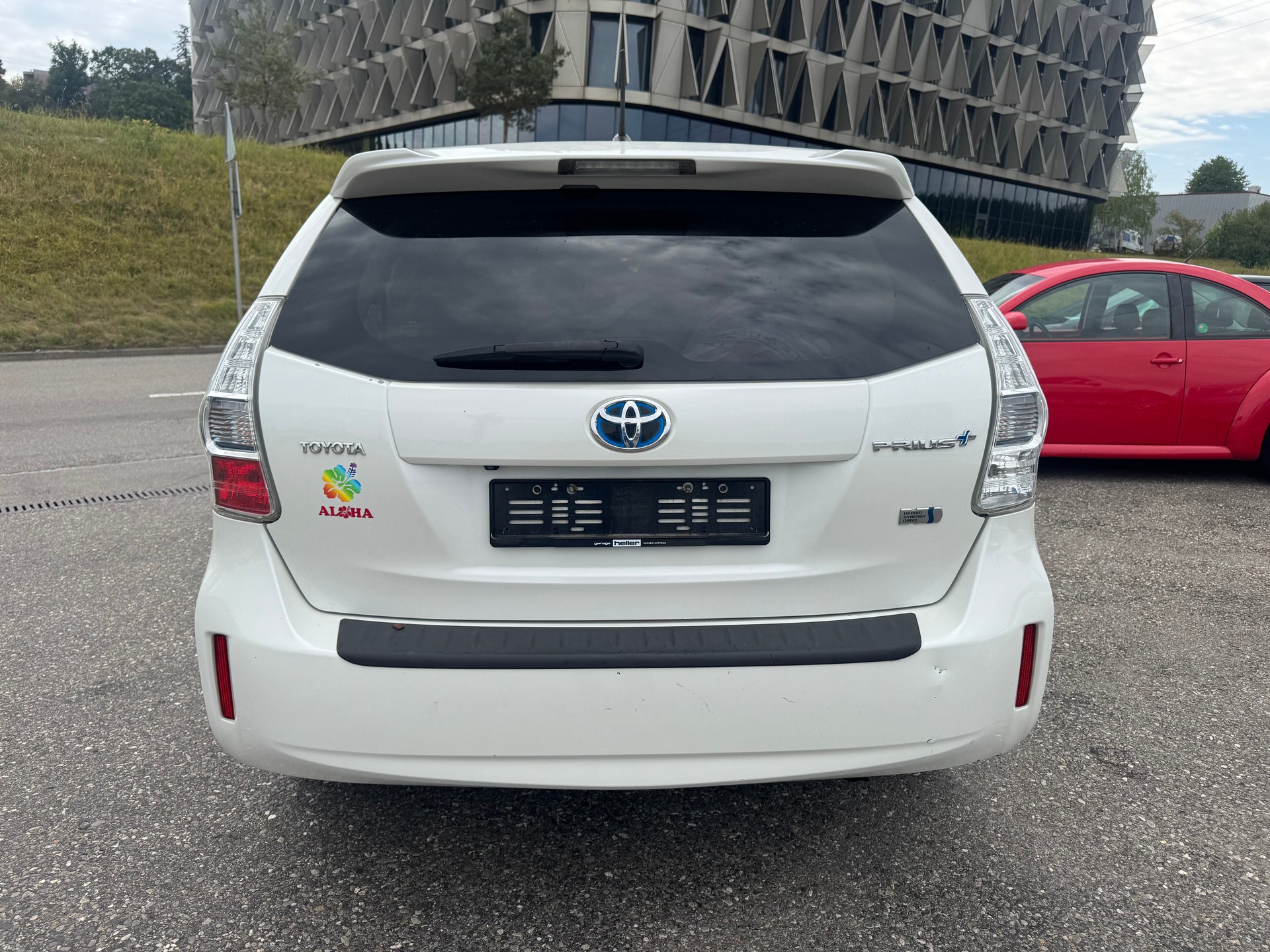 TOYOTA Prius+ 1.8 VVT-i HSD Sol-image-5