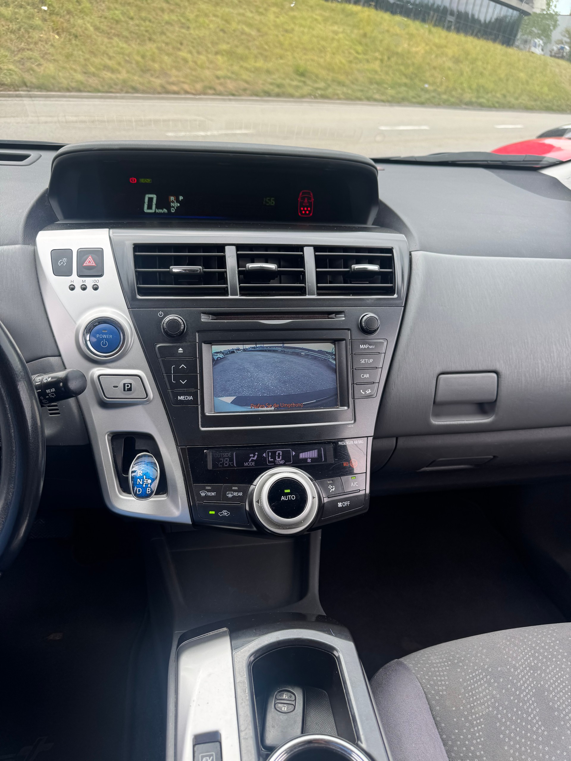 TOYOTA Prius+ 1.8 VVT-i HSD Sol-image-14