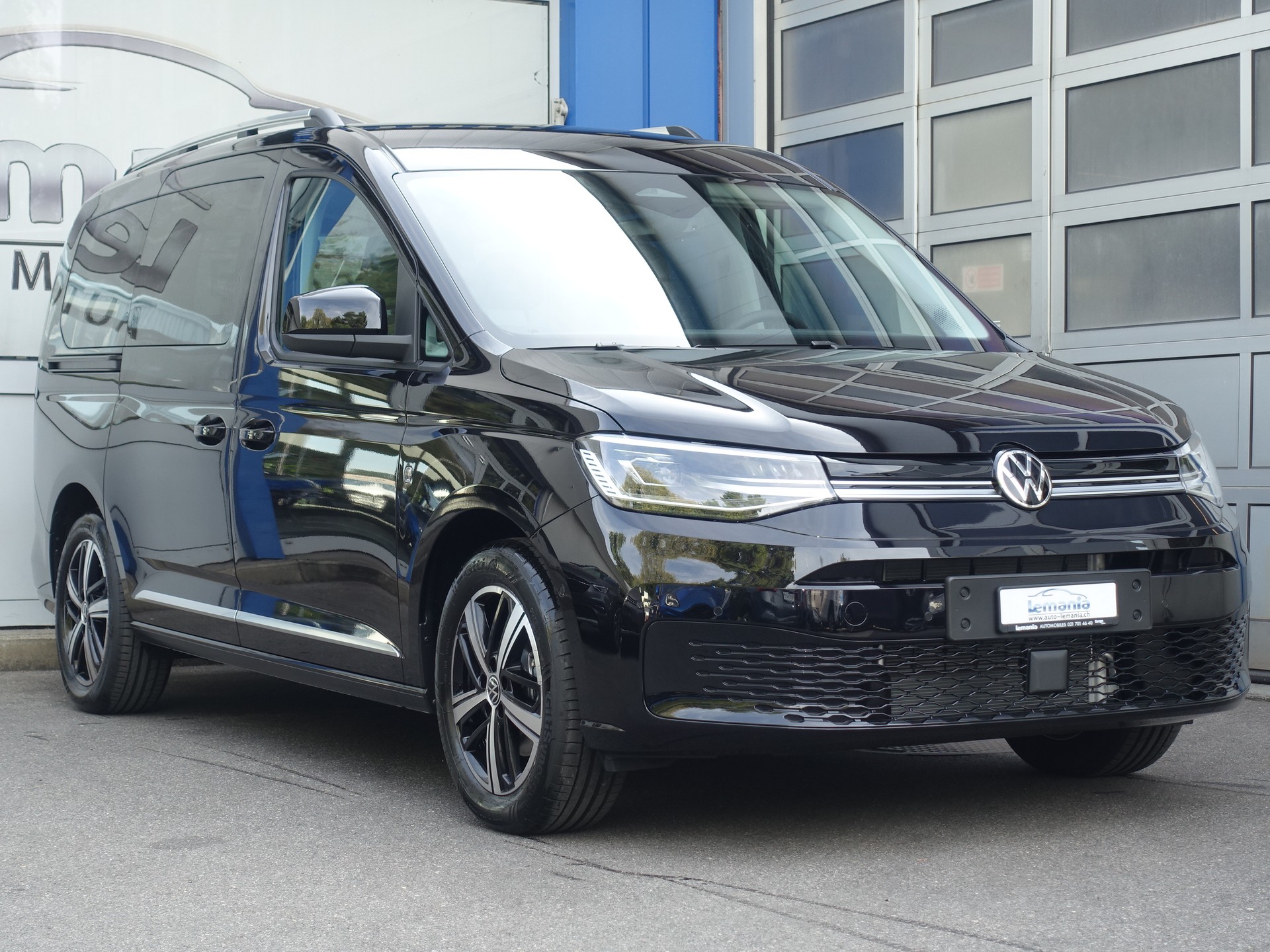 VW Caddy Maxi 1.5 TSI Plug in Hybrid Style DSG-image-0