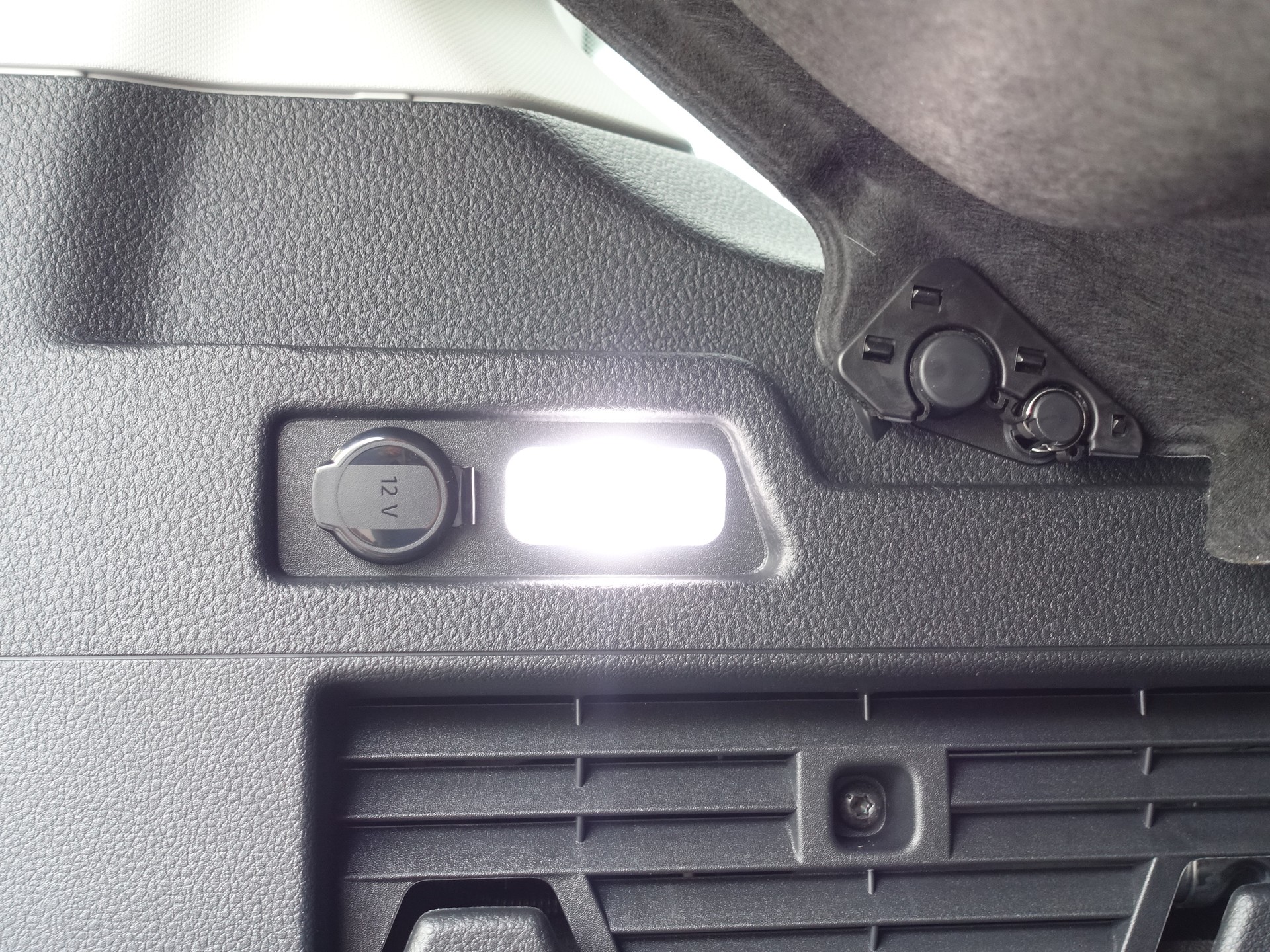 VW Caddy Maxi 1.5 TSI Plug in Hybrid Style DSG-image-15