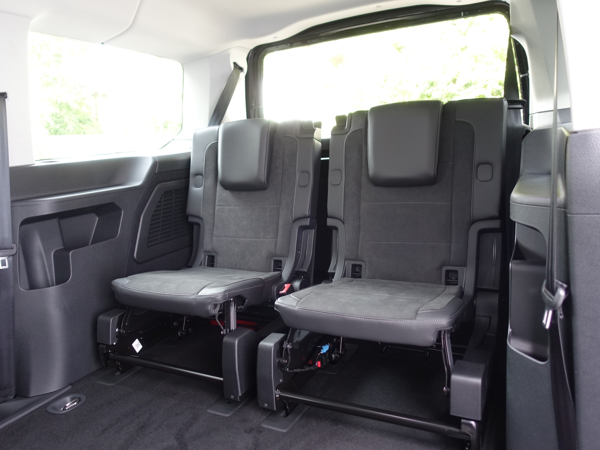 VW Caddy Maxi 1.5 TSI Plug in Hybrid Style DSG-image-19