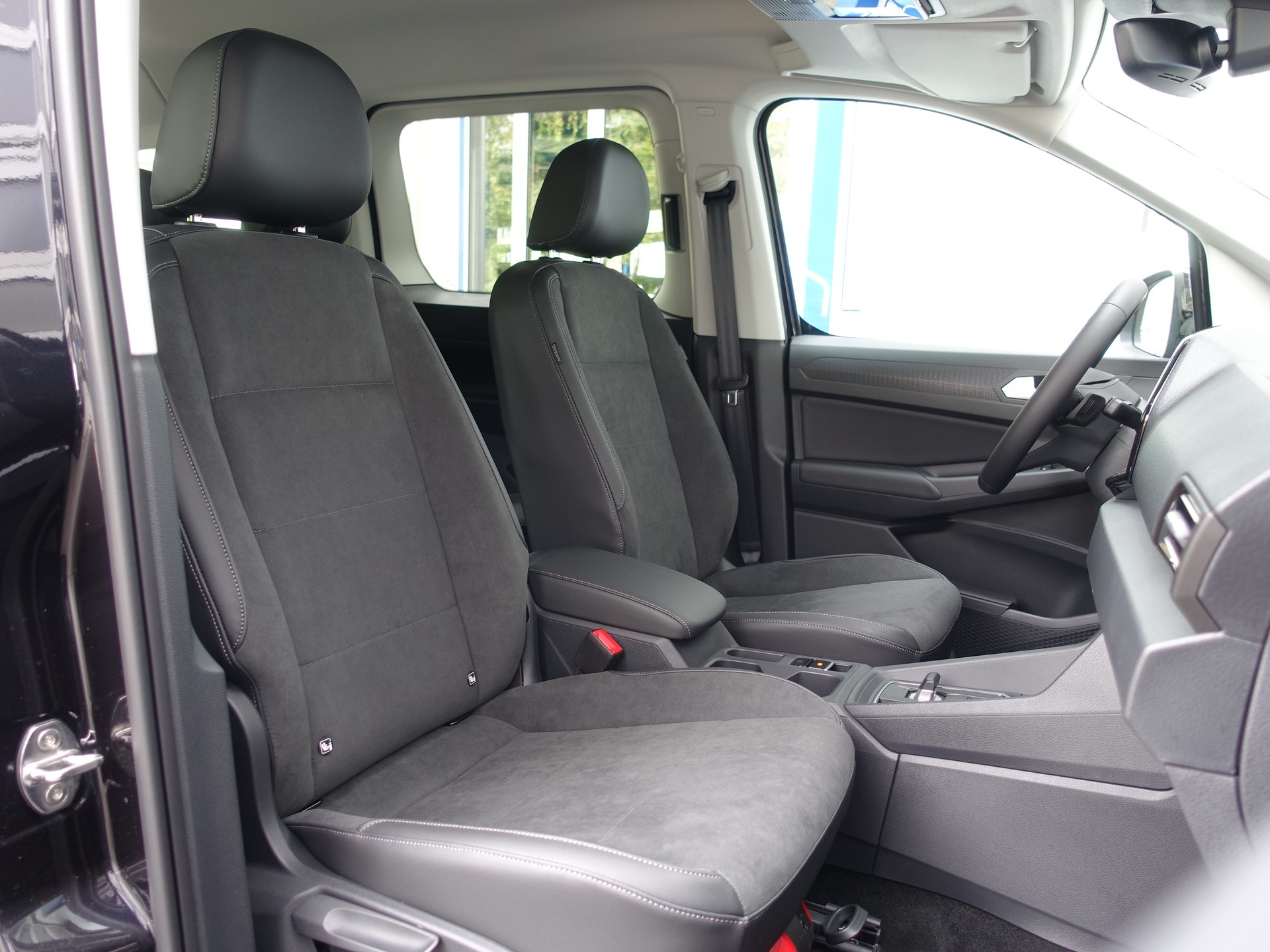 VW Caddy Maxi 1.5 TSI Plug in Hybrid Style DSG-image-8