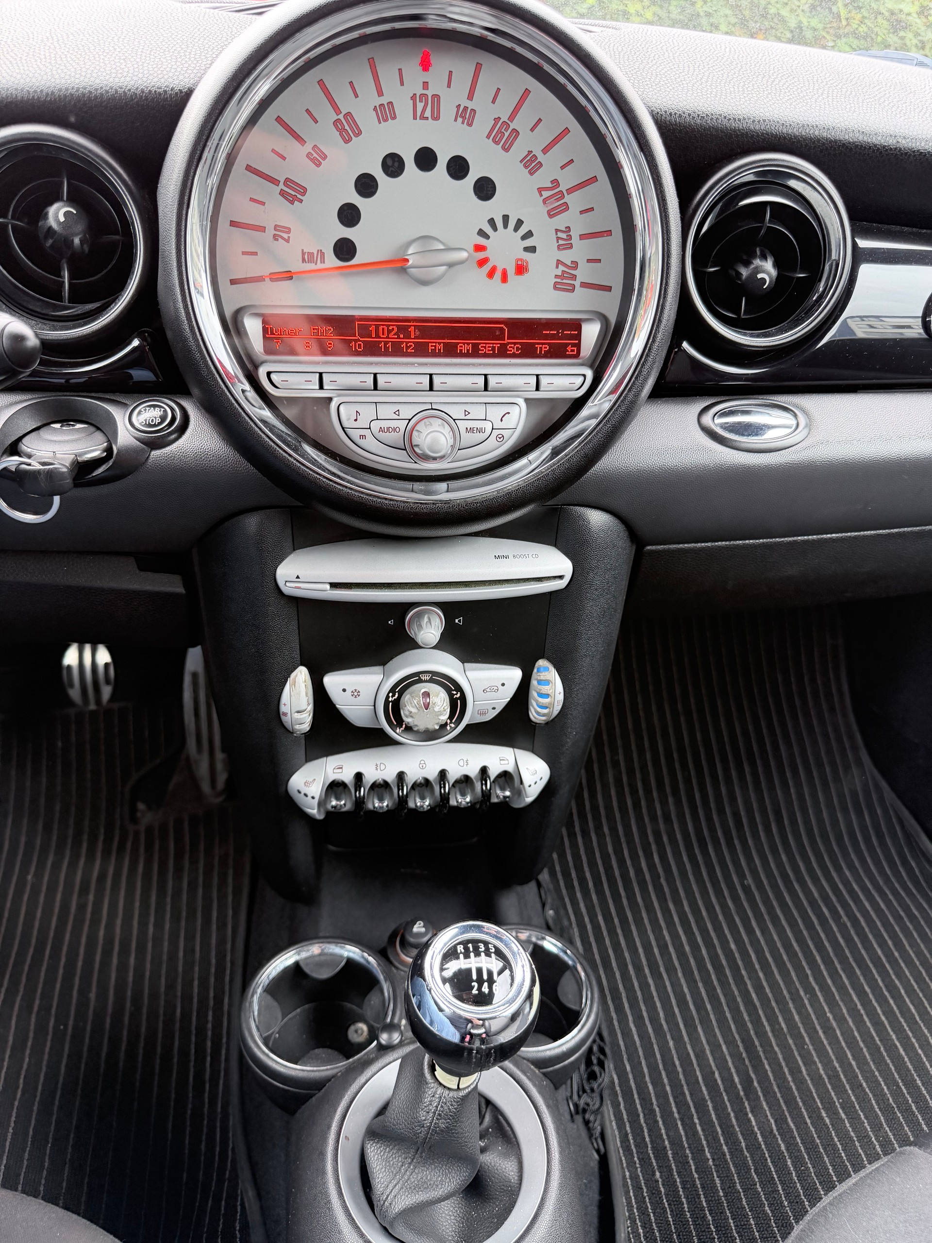 MINI Clubman Cooper S-image-12