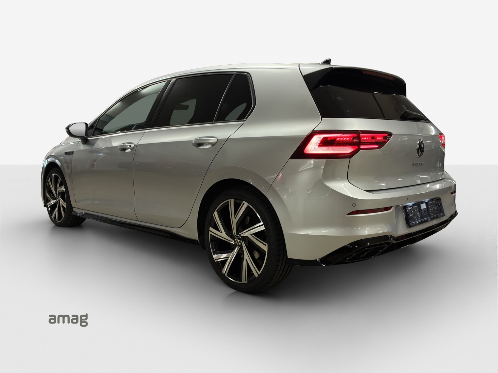 VW Golf 1.5 eTSI mHEV ACT R-Line DSG-image-2