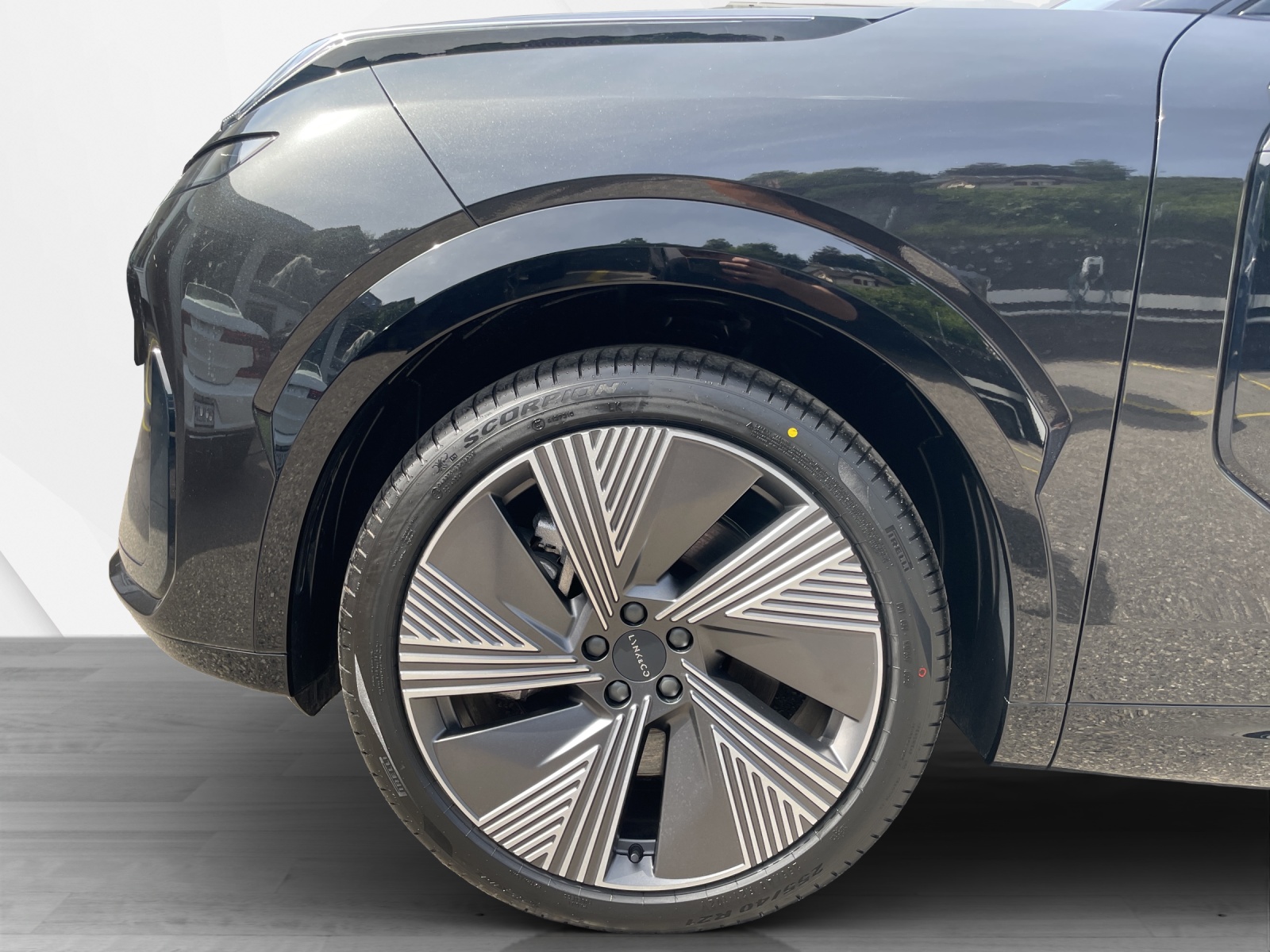 LYNK & CO 08-image-8
