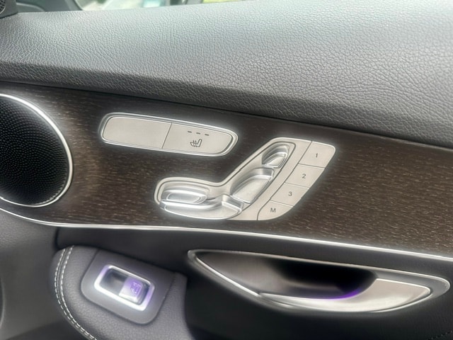 MERCEDES-BENZ C 200 4Matic AMG Line 9G-Tronic-image-20